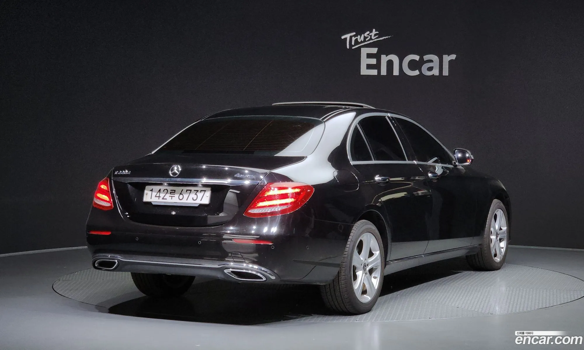 Mercedes-Benz E-Klasse V W213 S213 C238 E220D 4Matic Avant Garde 2018 - фотография 12040473