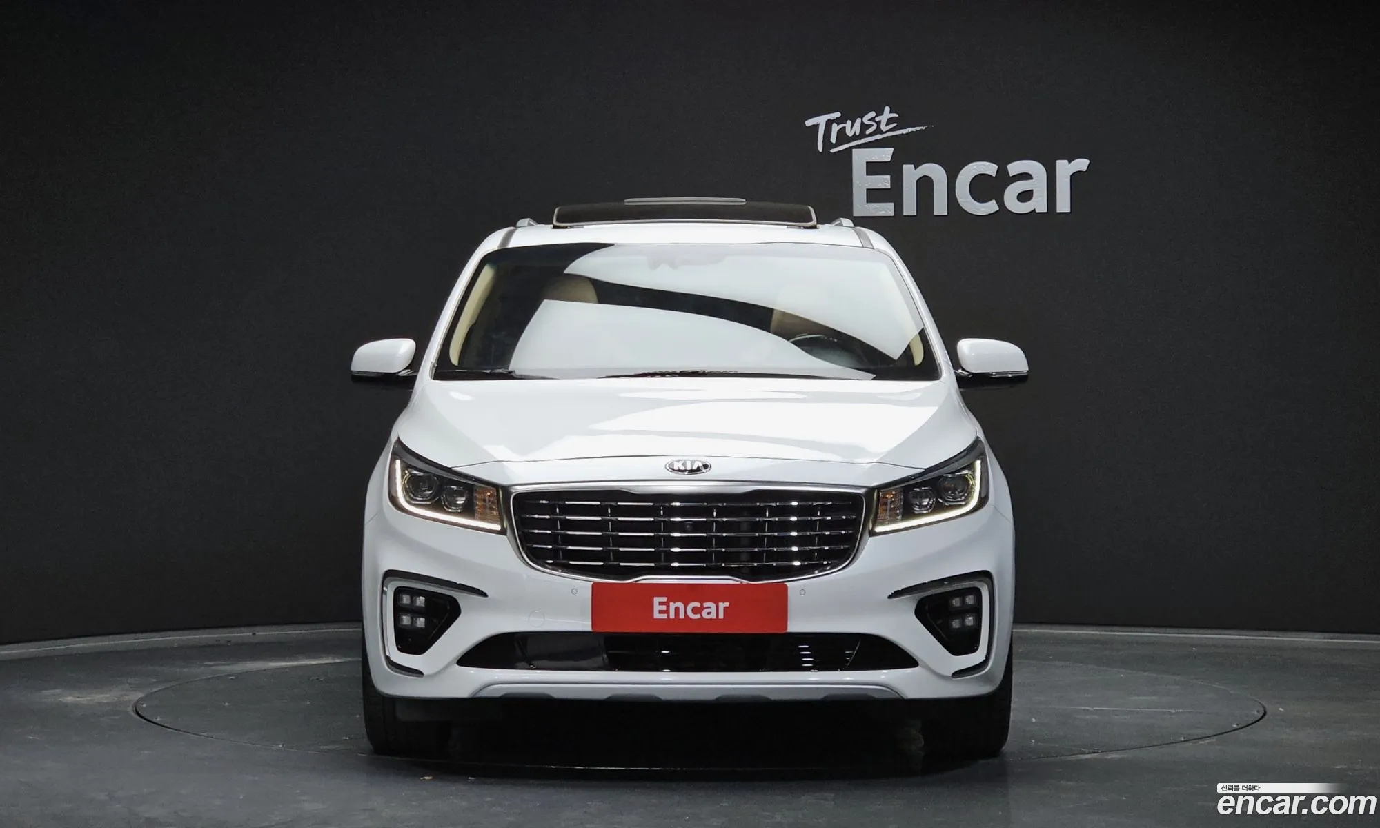 Kia Carnival Iii 7-Seater Limousine 2019 - фотография 11303651