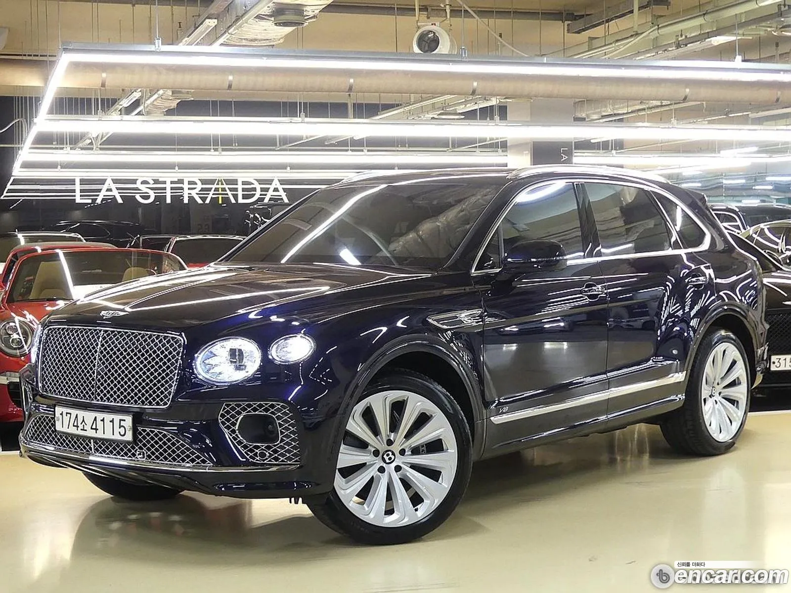 Bentley Bentayga I 40V8 2022 - фотография 14481867
