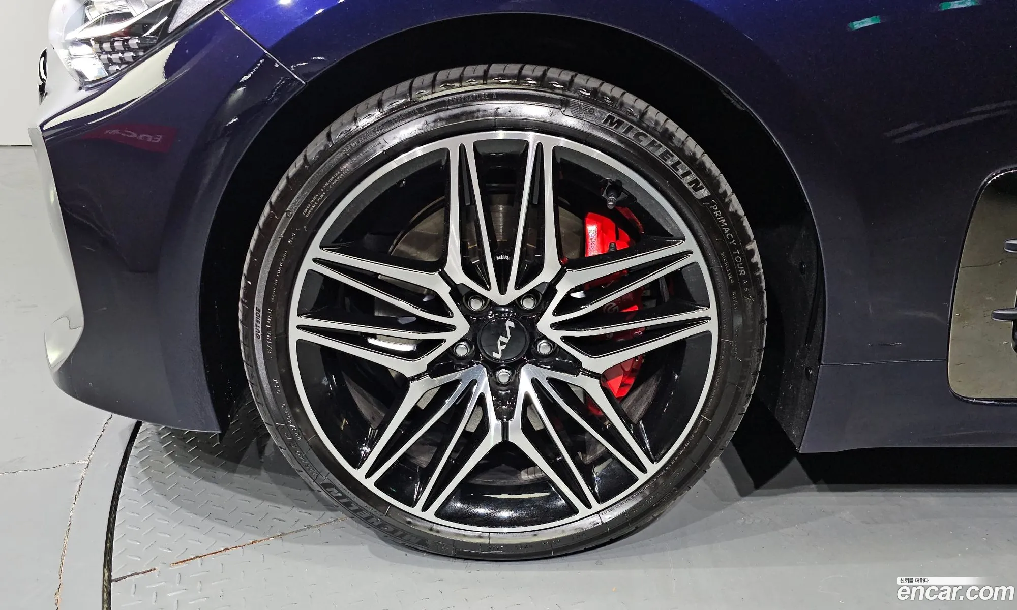 Kia Stinger 33 Gt Awd 2023 - фотография 11302456