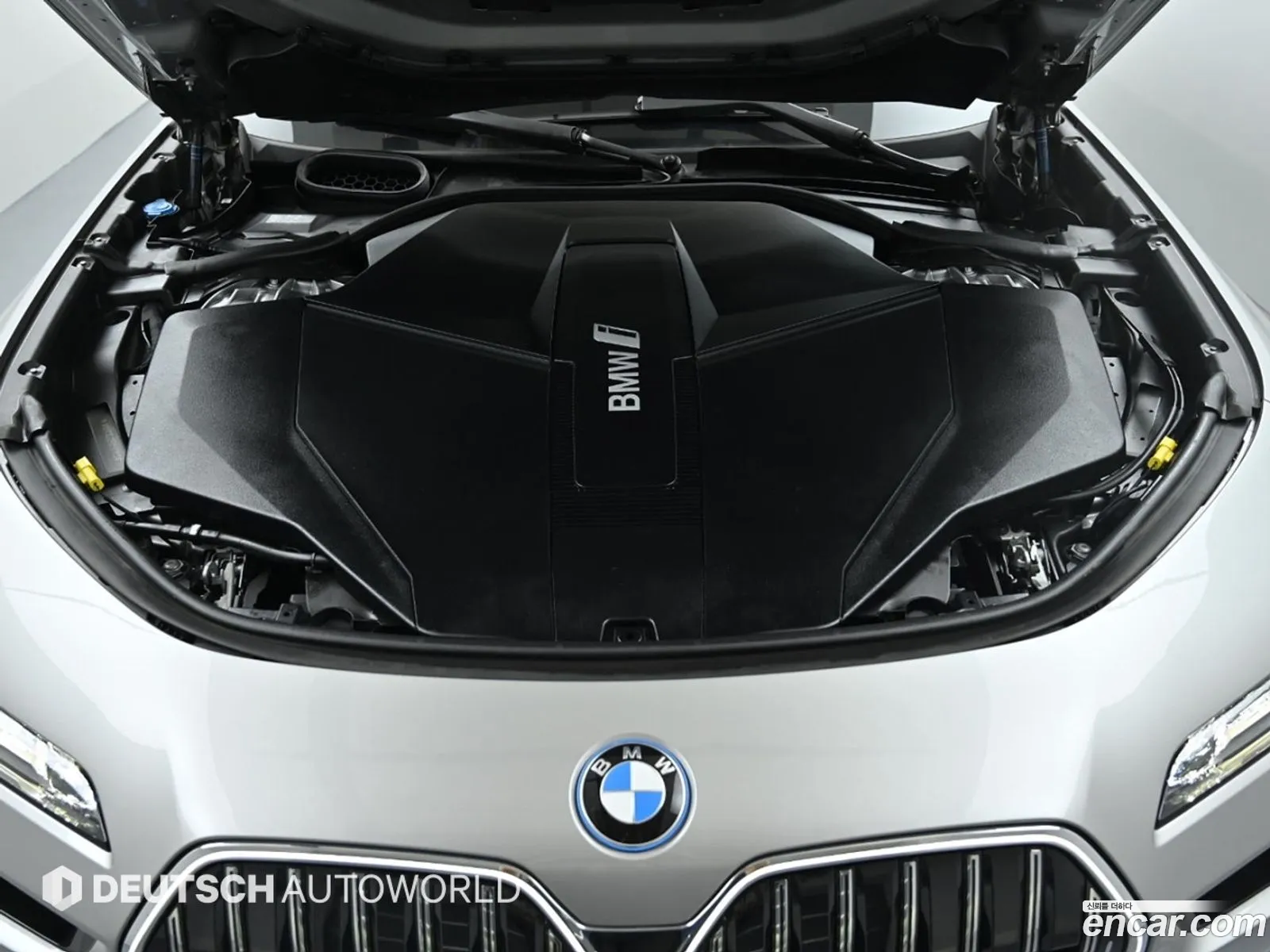BMW I7 xDrive 60 Design Pure Excellence 2023 - фотография 13540608