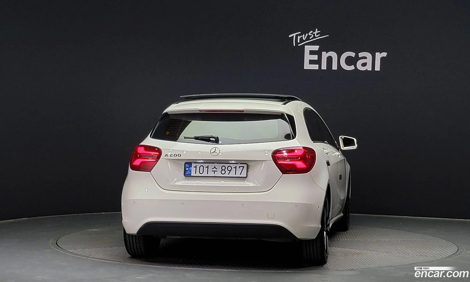Mercedes-Benz A-Klasse A200 2018 - фотография 12518537