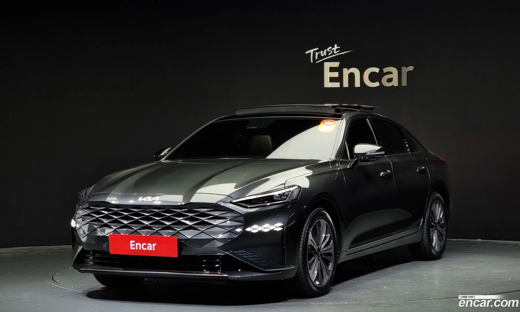 Kia K8 Signature 2023 - фотография 12512001