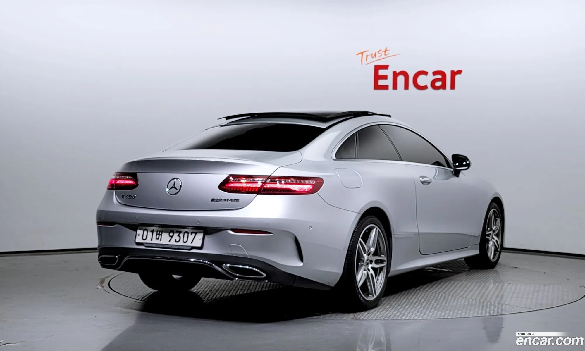 Mercedes-Benz E-Klasse E220D Coupe 2017 - фотография 19221441