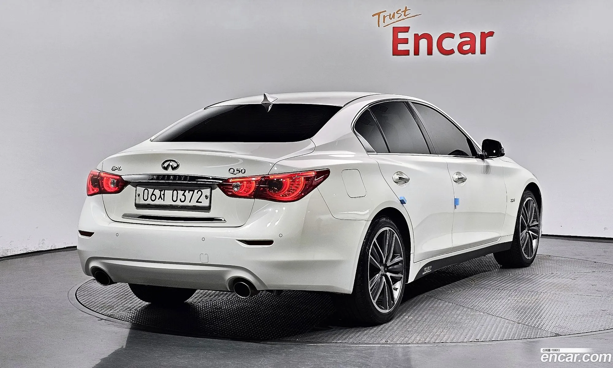 Infiniti Q50 22D Premium 2016 - фотография 3794688