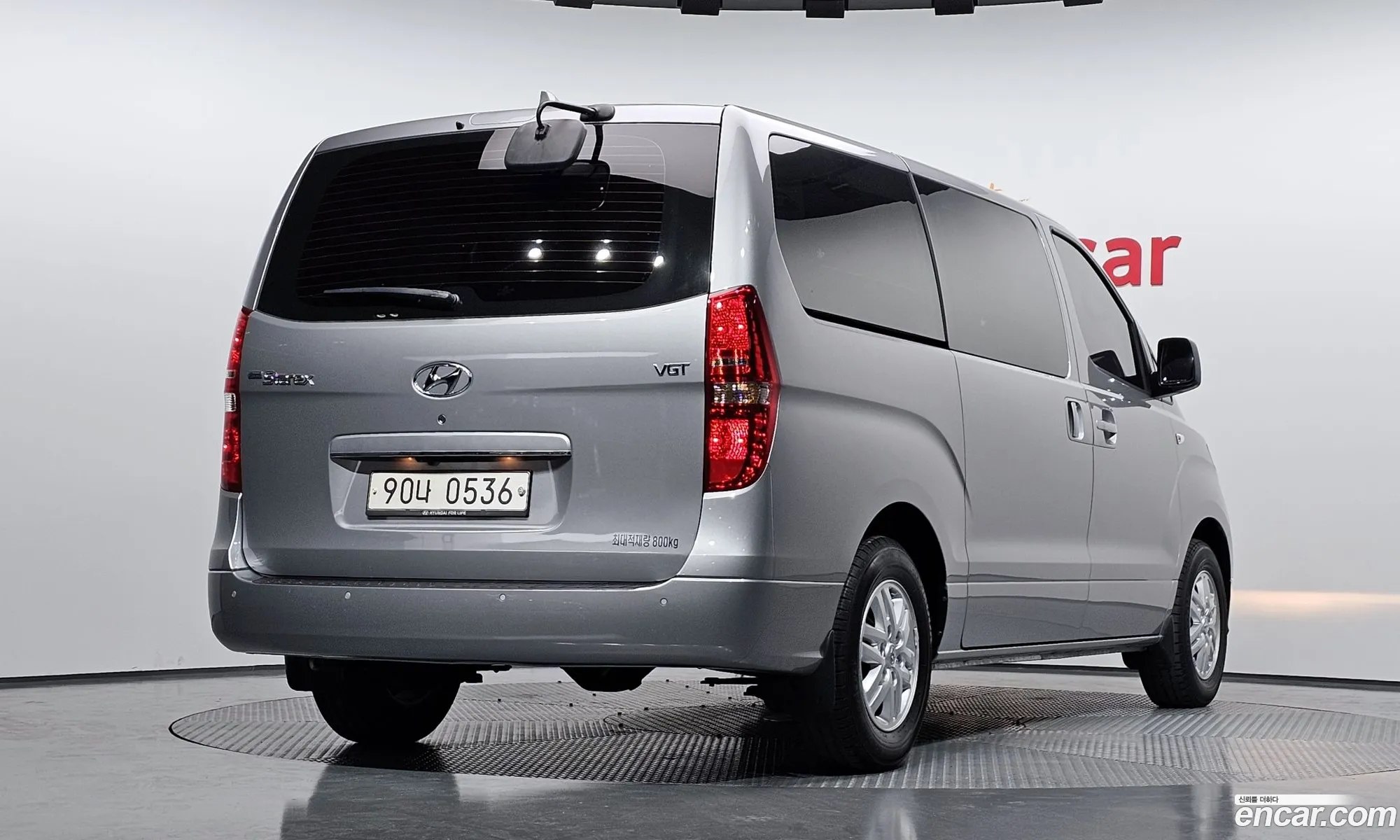 Hyundai Starex 3-Seater Van 2021 - фотография 12077103