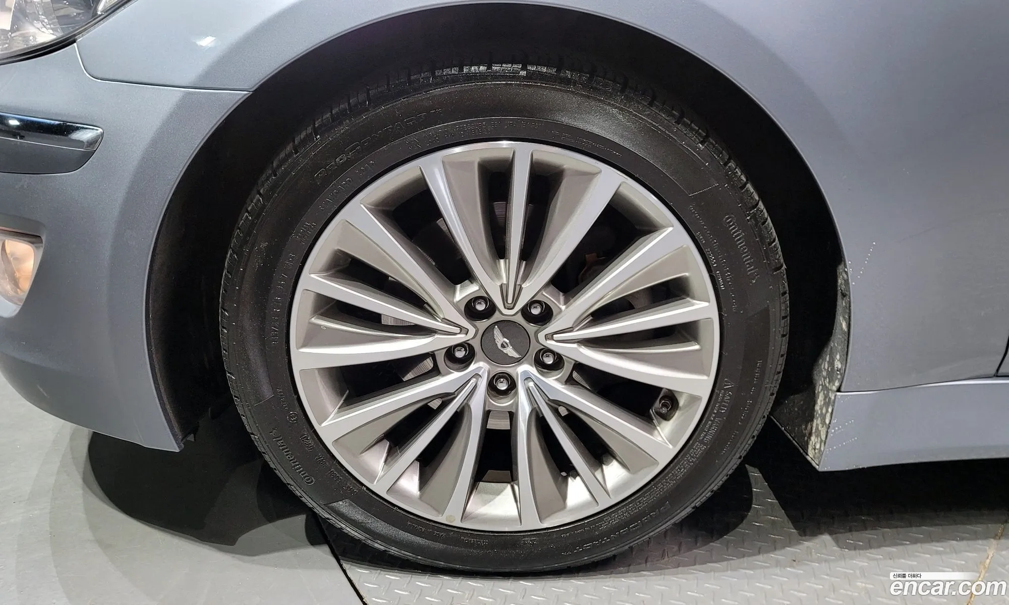 Hyundai Genesis Bh330 Premium Basic Model - фотография 15988071