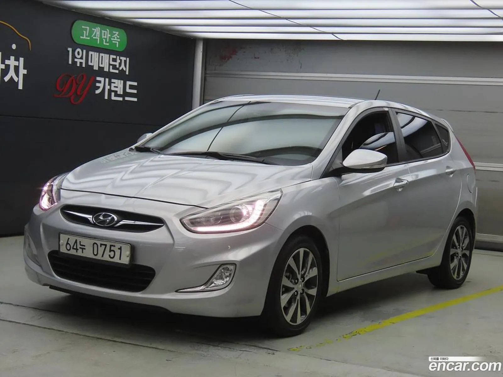 Hyundai Accent Iv 16 Gdi Premium 2014 - фотография 19377712