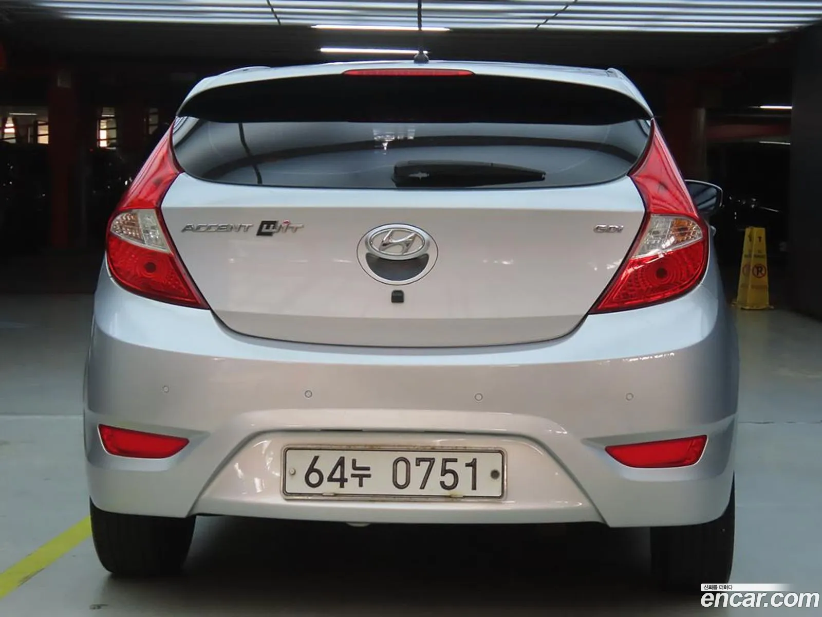 Hyundai Accent Iv 16 Gdi Premium 2014 - фотография 19377714