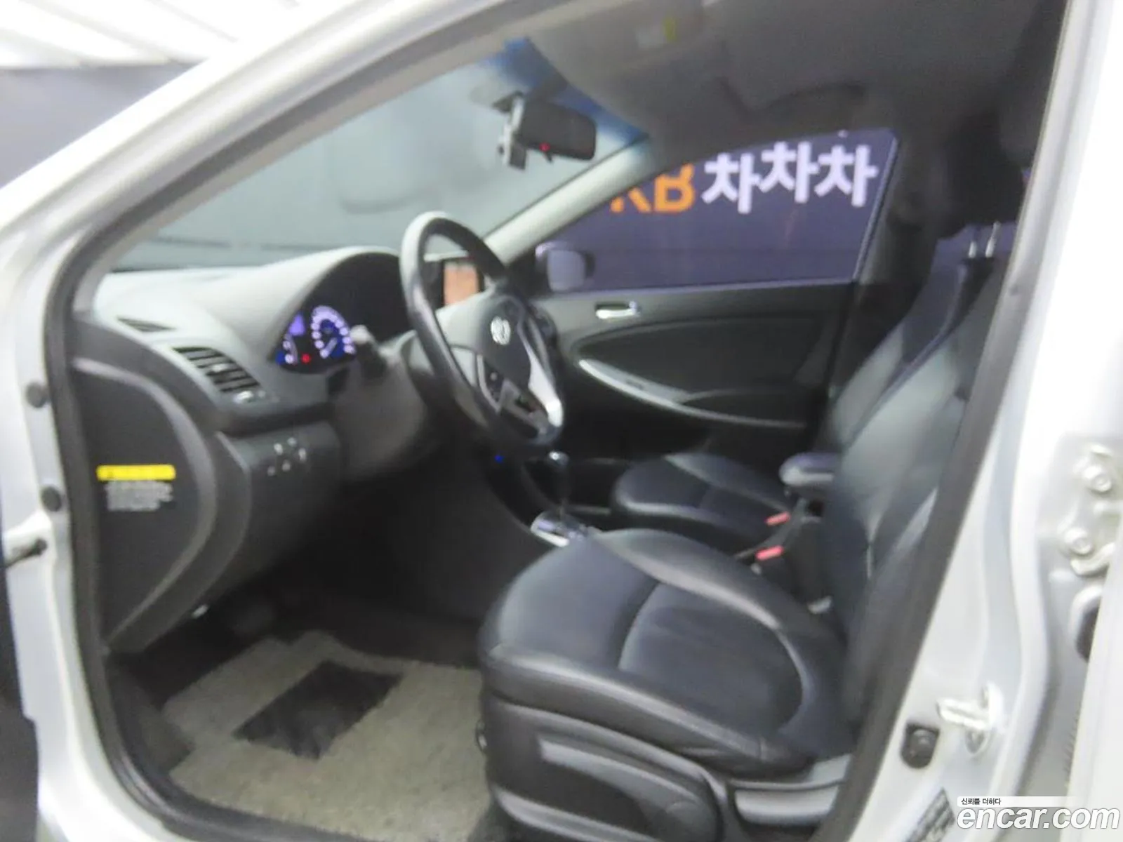 Hyundai Accent Iv 16 Gdi Premium 2014 - фотография 19377716