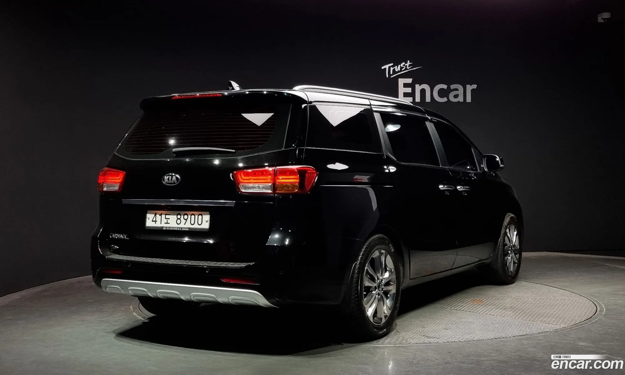 Kia All New Carnival 9-Seater Prestige - фотография 16054041