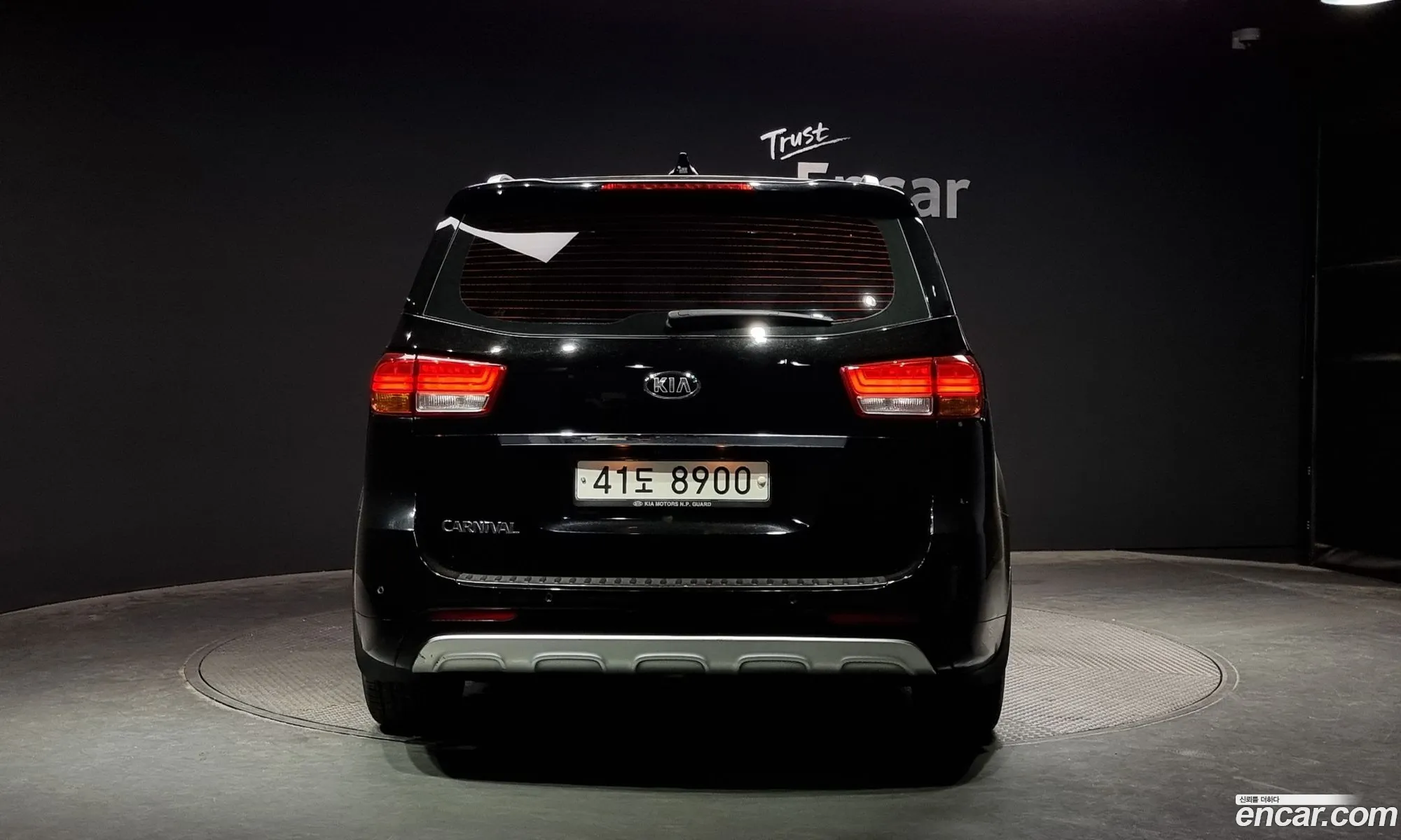 Kia All New Carnival 9-Seater Prestige - фотография 16054043