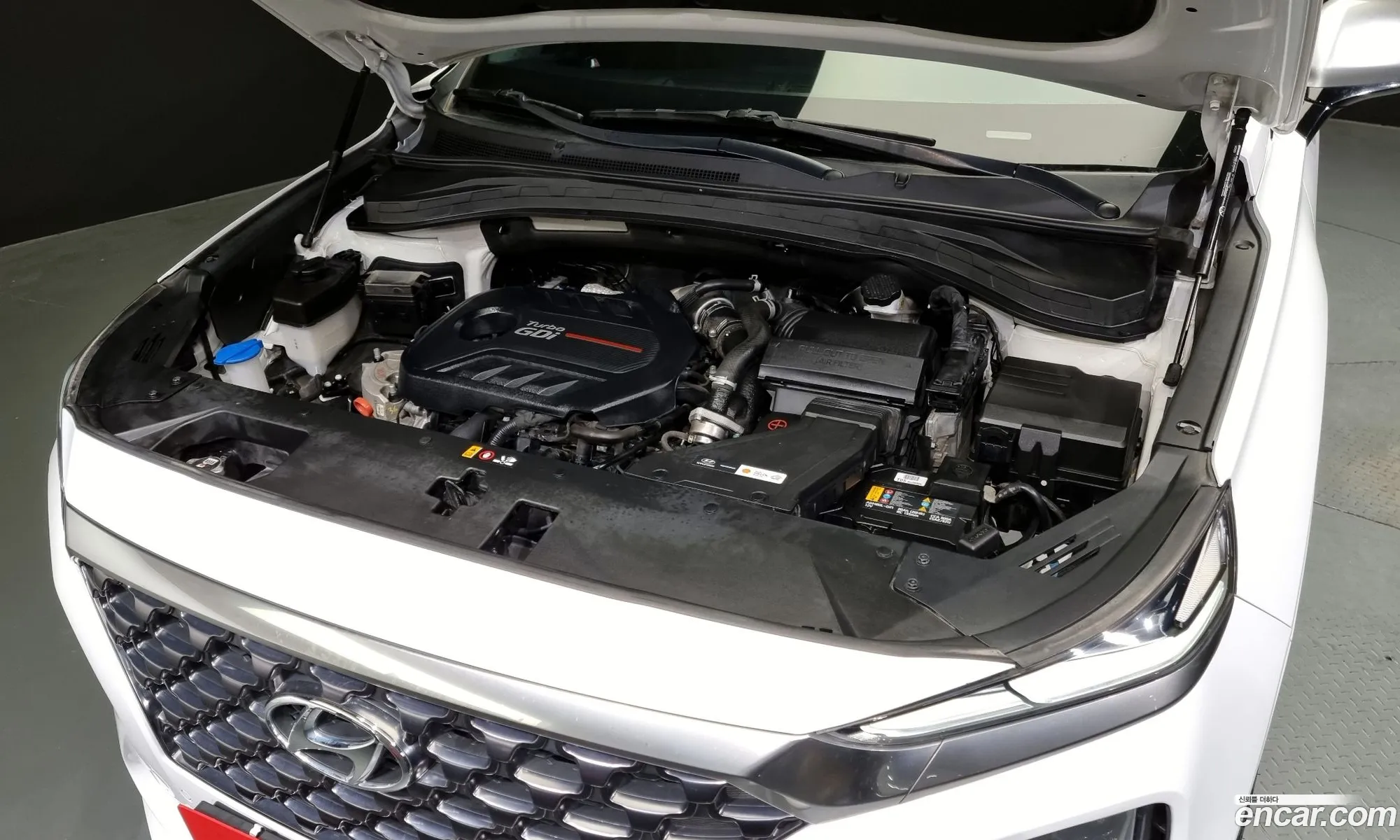 Hyundai Santa Fe Gasoline 20T 2Wd 2019 - фотография 11577446