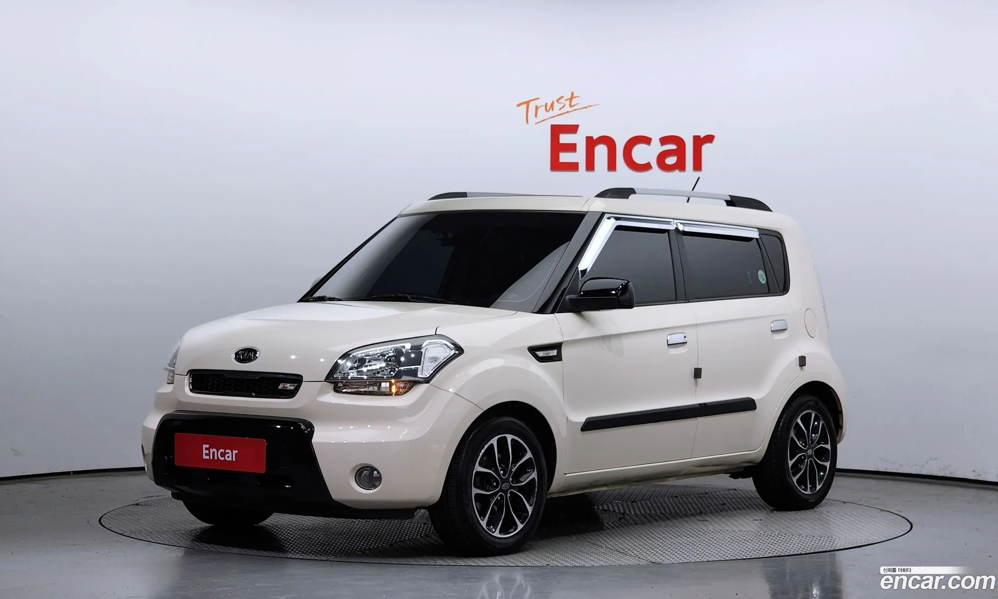Kia Soul I 16 4U 2010 - фотография 11302129