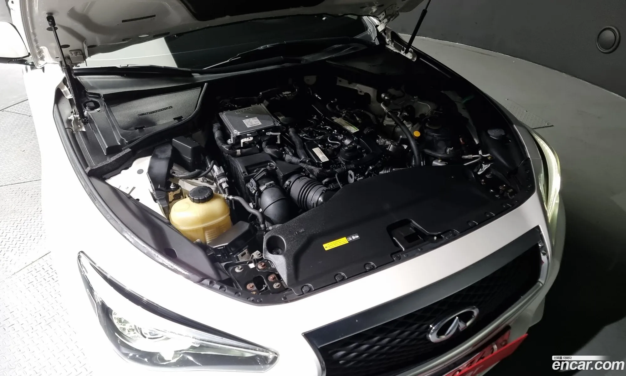 Infiniti Q50 22D Premium - фотография 3774752