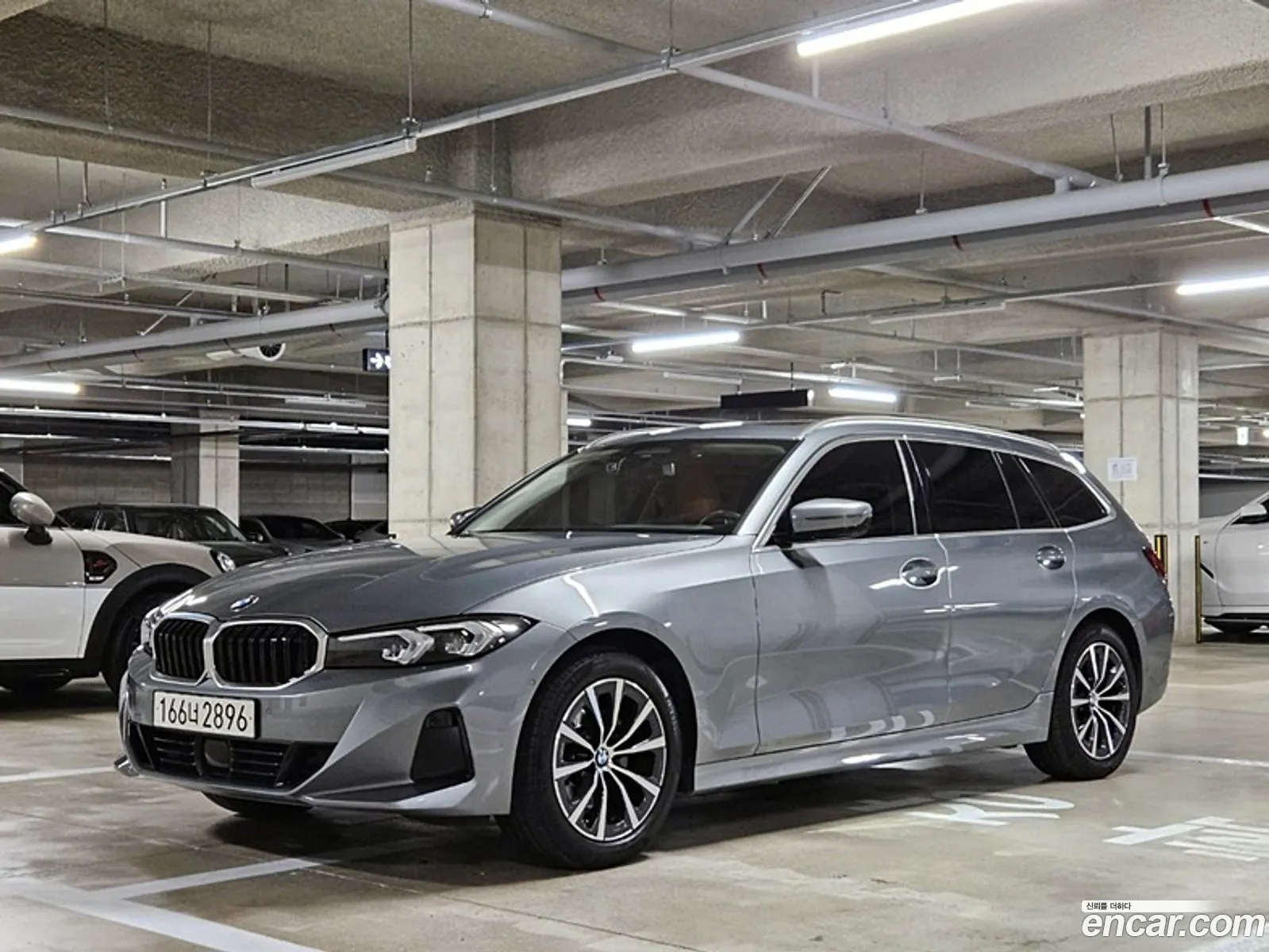 BMW 3Er 320D Touring 2023 - фотография 14898690