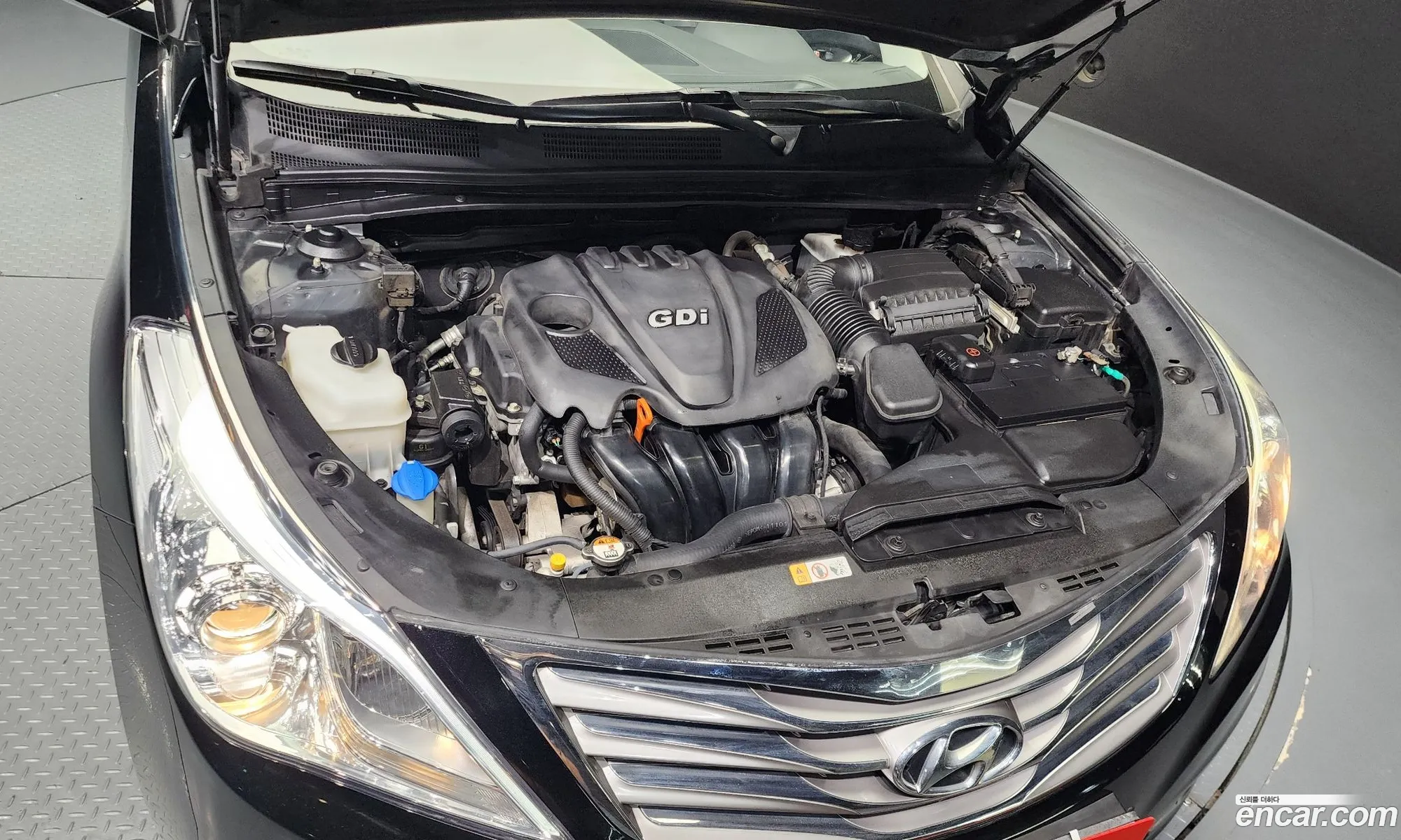 Hyundai Grandeur V Hg240 Luxury 2012 - фотография 17259237