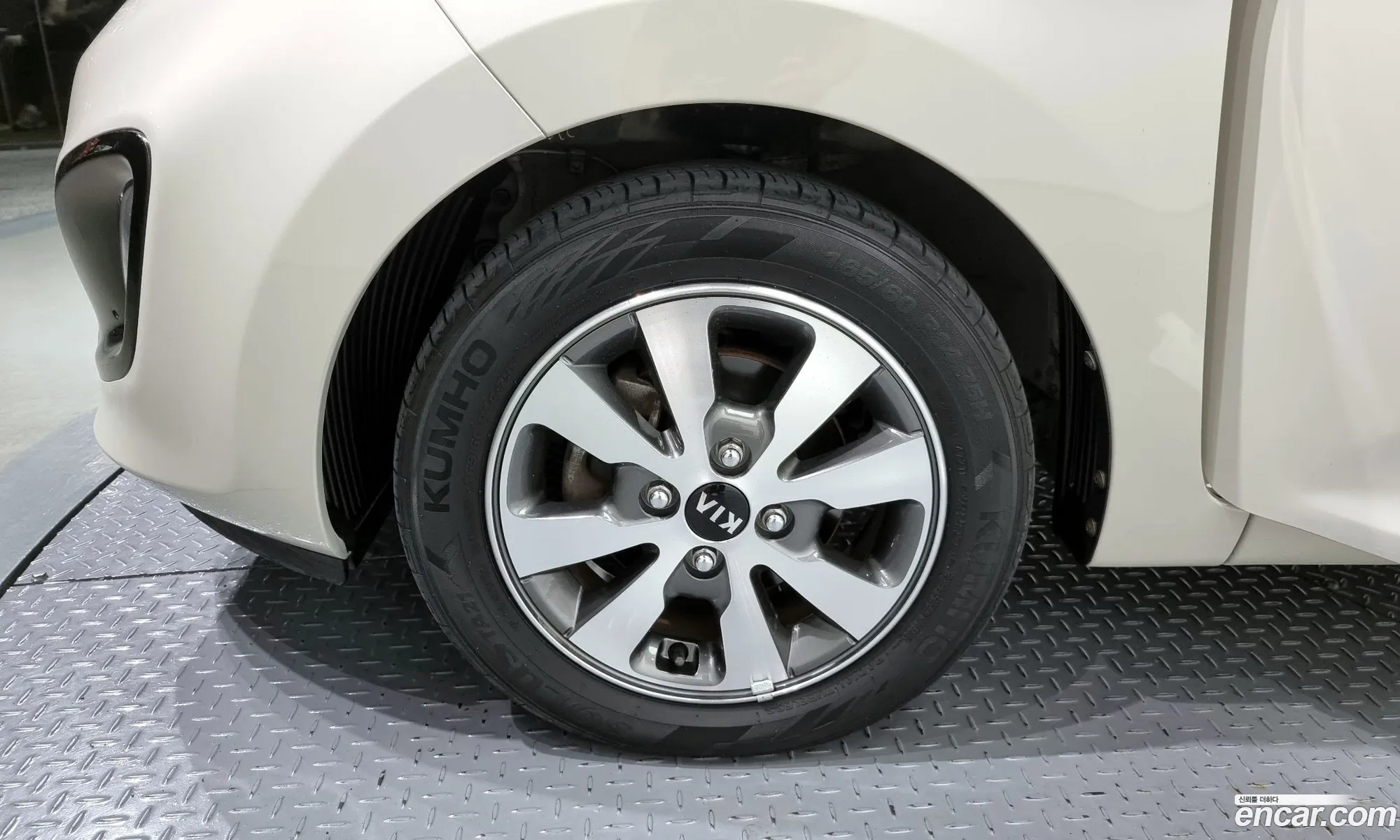 Kia Morning Ii Deluxe Trendy 2014 - фотография 17377227