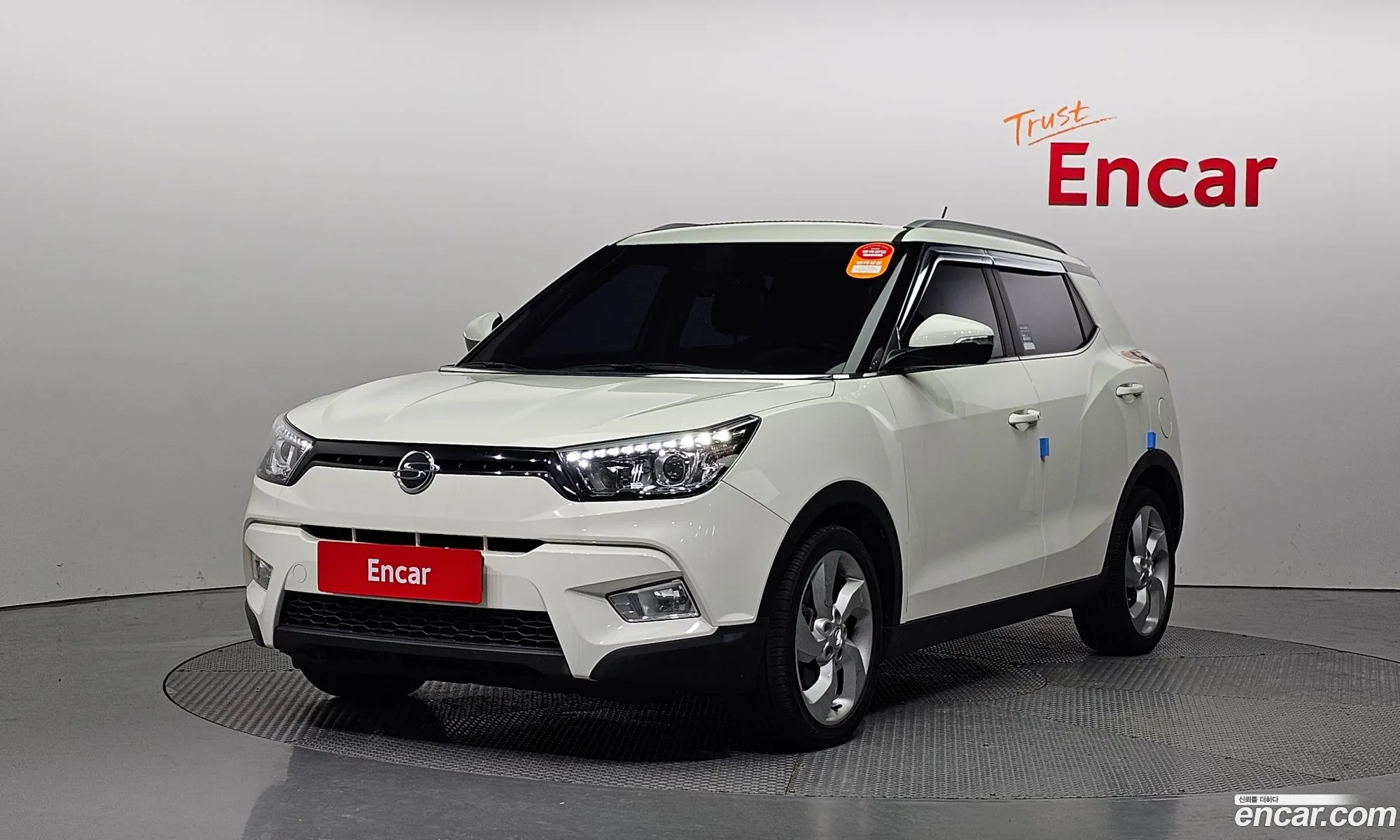 Ssangyong Tivoli Tivoli Lx 2Wd 2015 - фотография 19884750