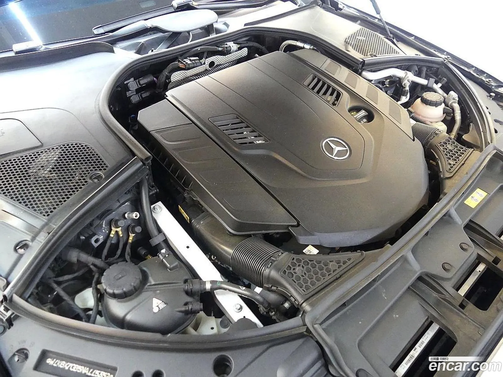 Mercedes S-Class W223 Maybach S580 4Matic - фотография 12624692