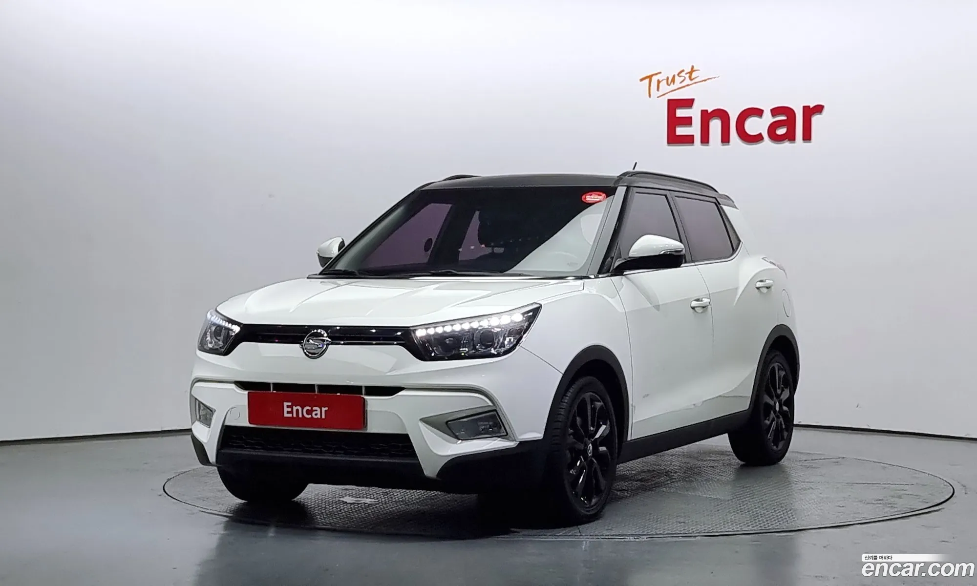 Ssangyong Tivoli Tivoli Lx 2Wd 2015 - фотография 14636197