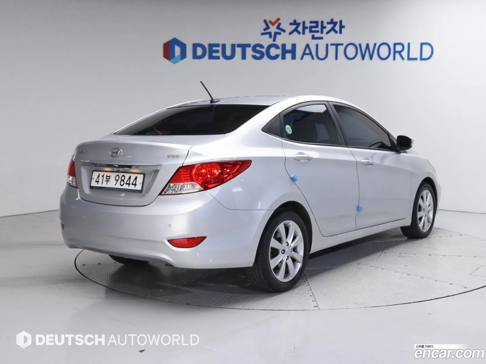 Hyundai Accent Diesel 16 Vgt Premier 2012 - фотография 16111282