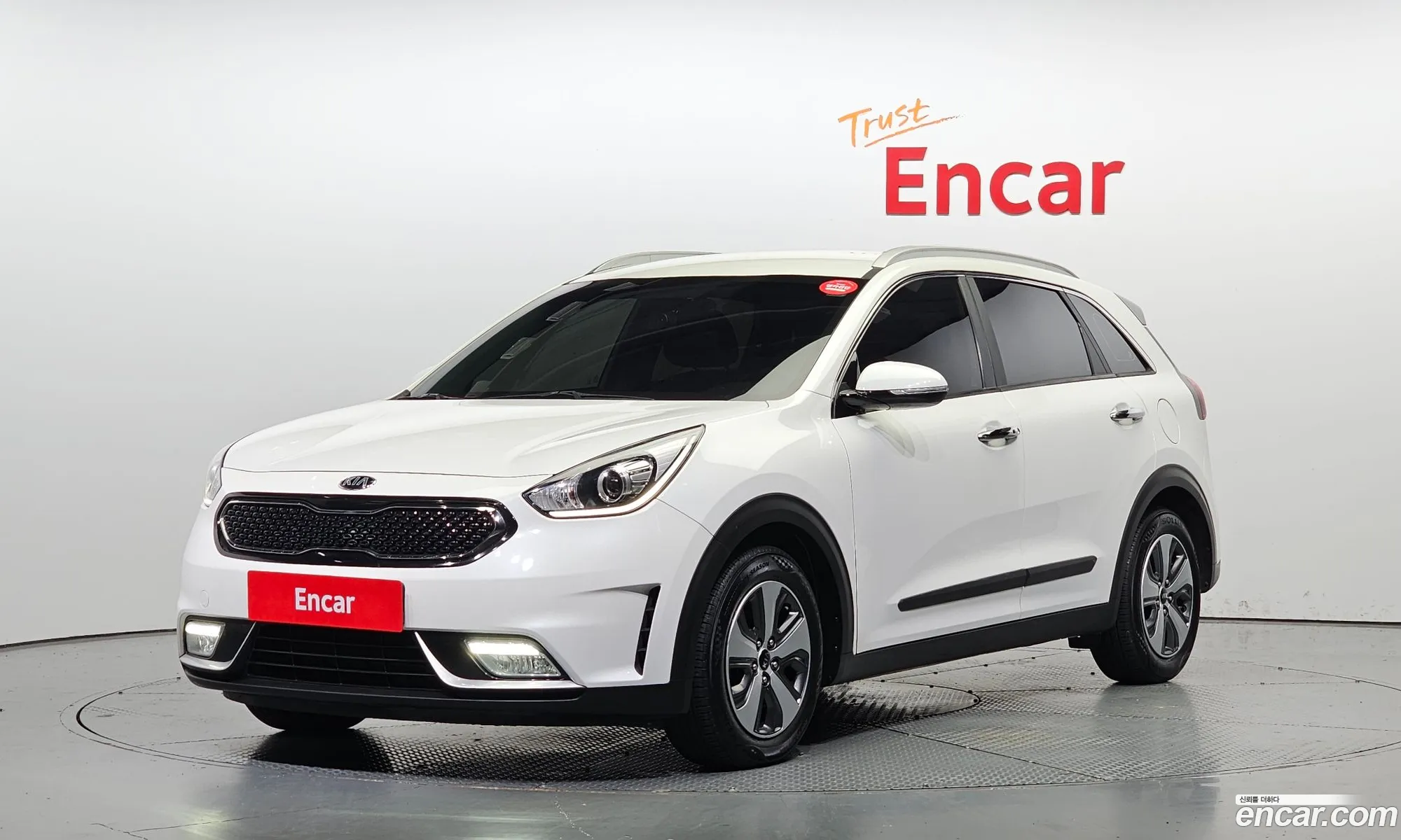 Kia Niro I Prestige 2018 - фотография 11070724