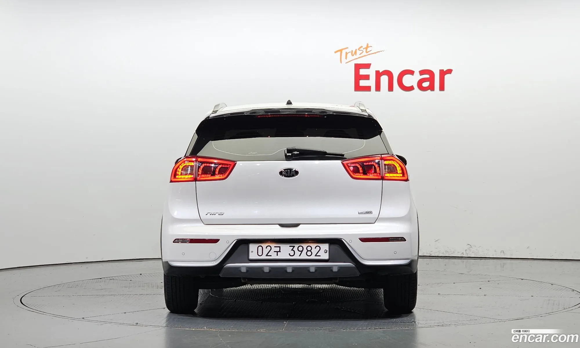 Kia Niro I Prestige 2018 - фотография 11070727