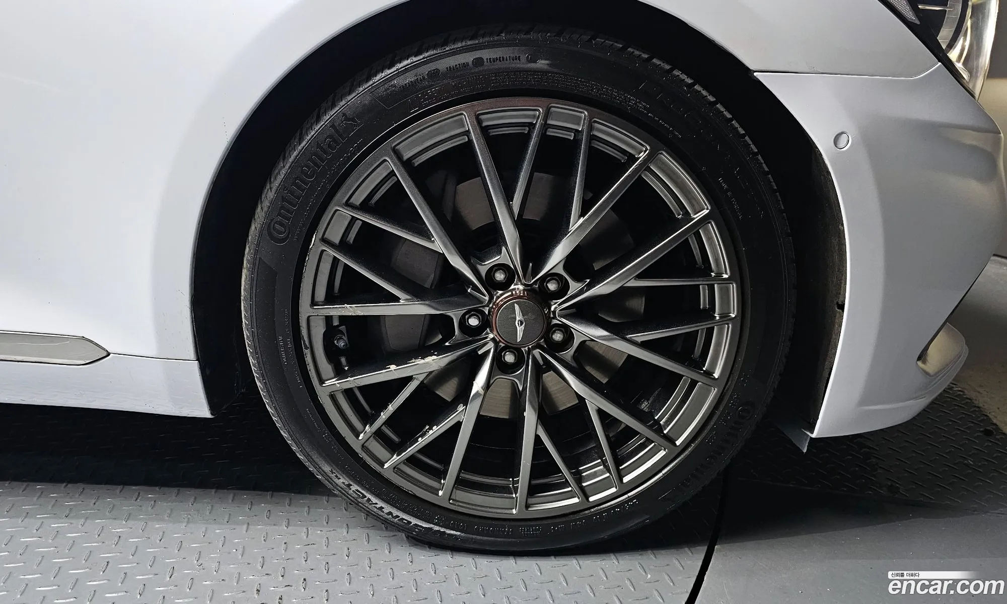 Hyundai Genesis Ii G380 Prestige Awd 2015 - фотография 11953076
