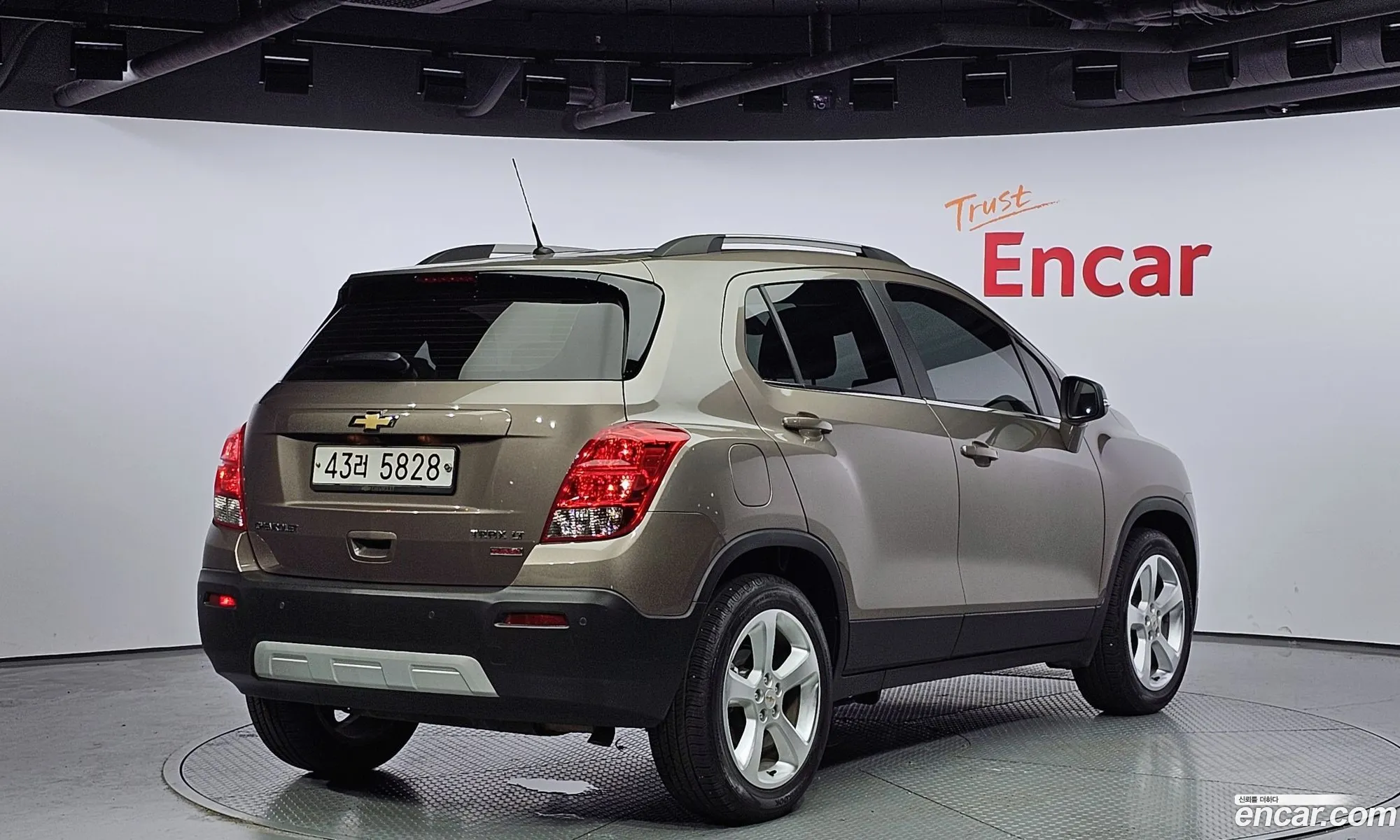 Chevrolet Trax I 14 Lt Ladder Package 2015 - фотография 4867736