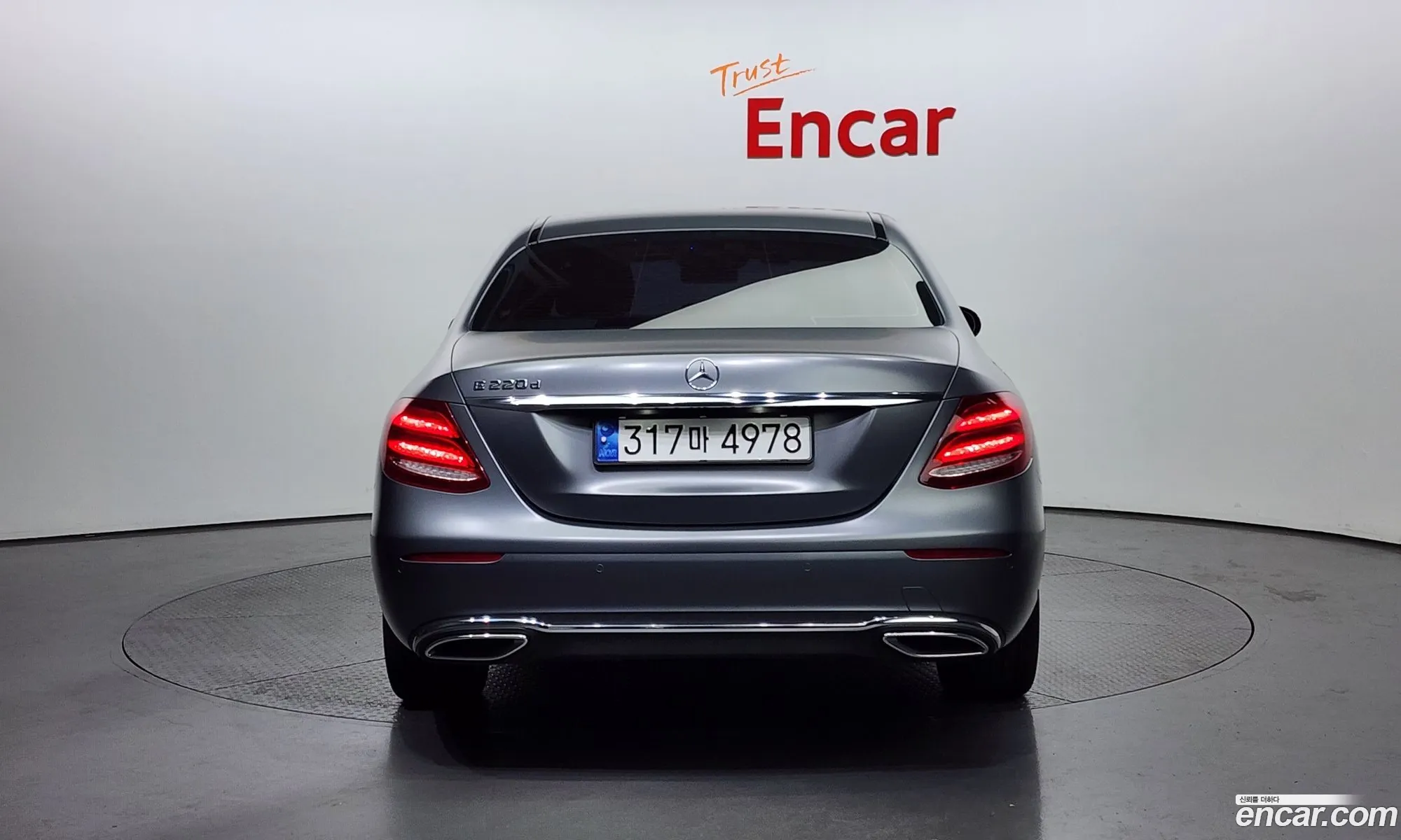 Mercedes-Benz E-Klasse E220D Avant Garde 2017 - фотография 12624667