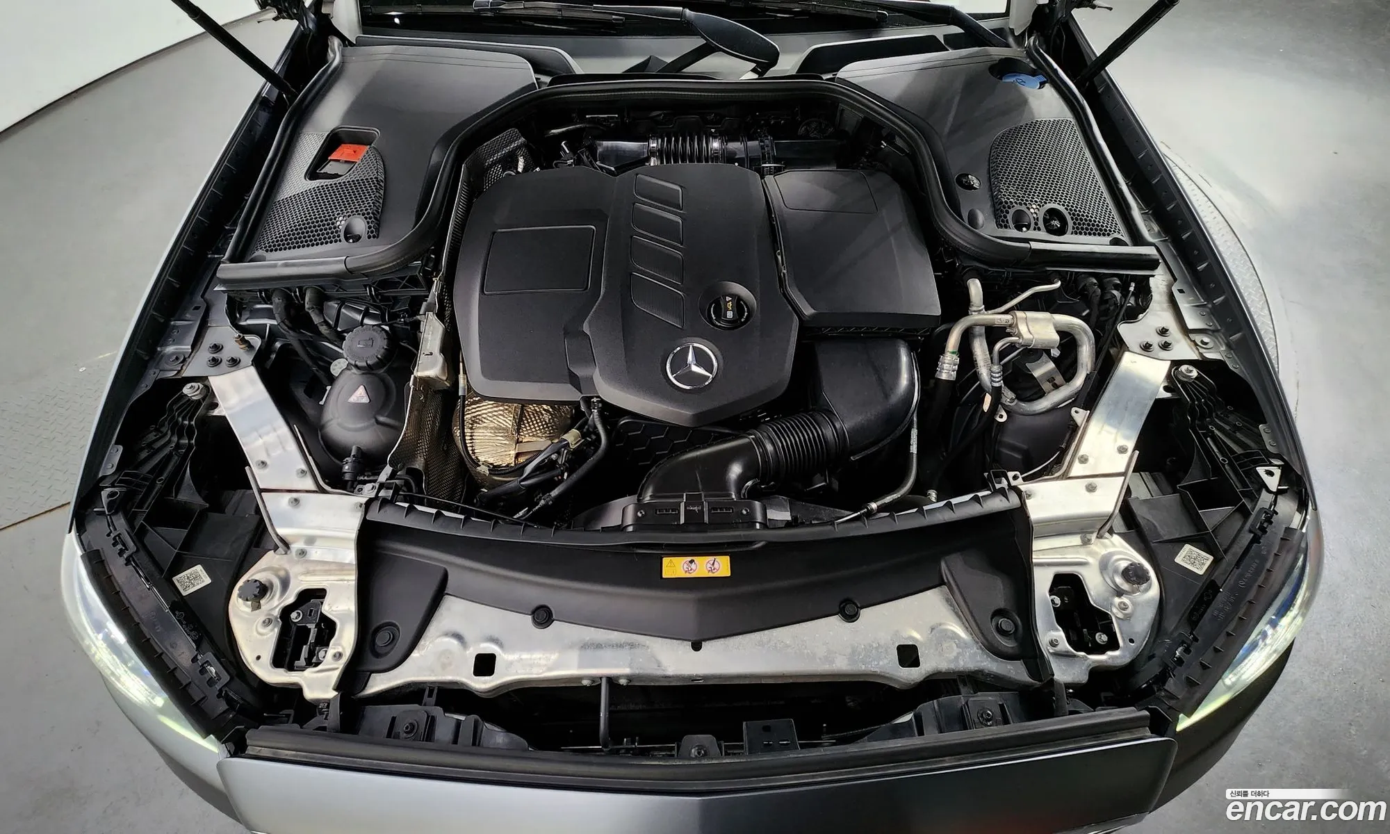 Mercedes-Benz E-Klasse E220D Avant Garde 2017 - фотография 12624669