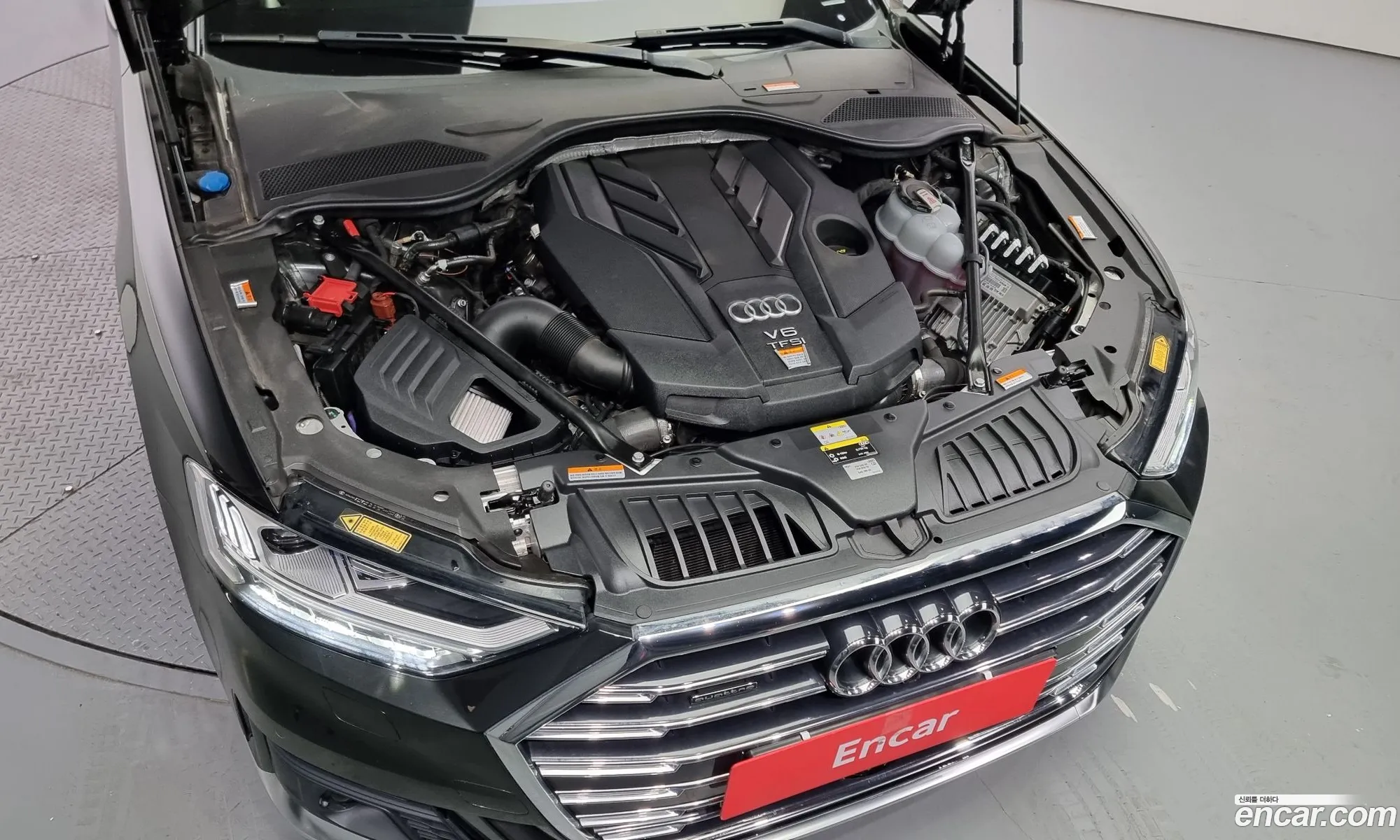 Audi A8 D5 55 Tfsi Quattro Lwb - фотография 4683911