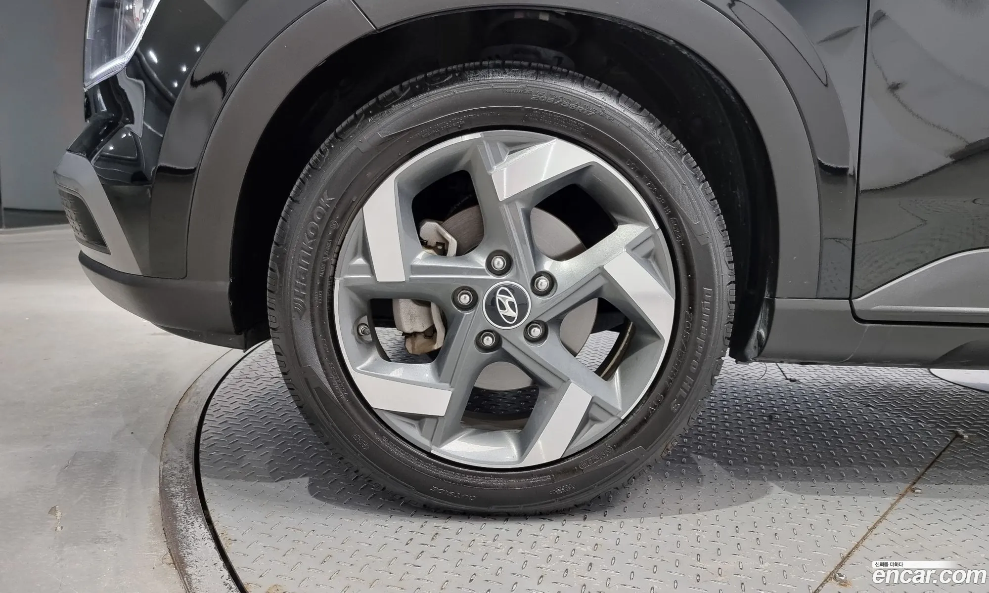 Hyundai Venue I 16 Flux 2020 - фотография 19259269
