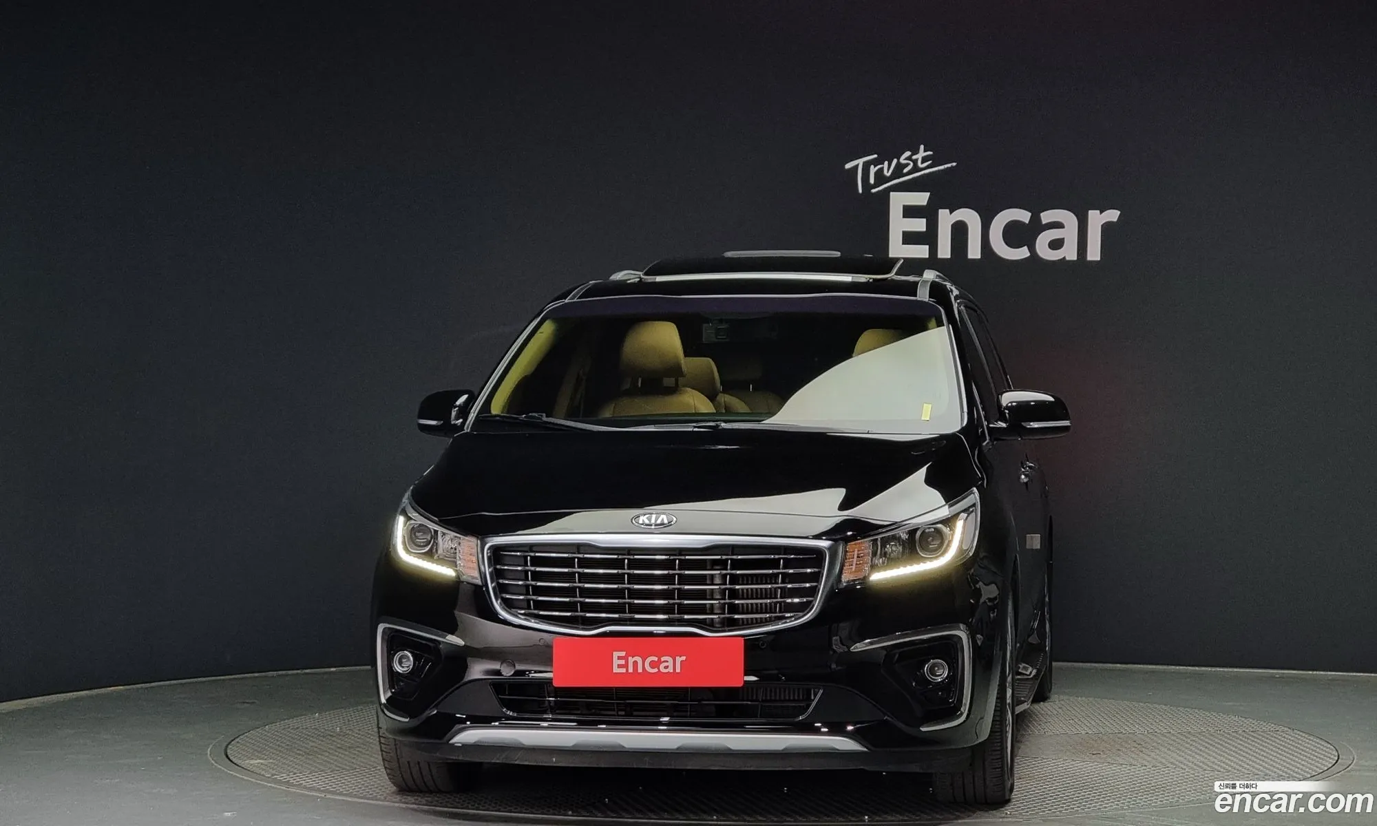Kia The New Carnival 9-Seater Prestige - фотография 11823588
