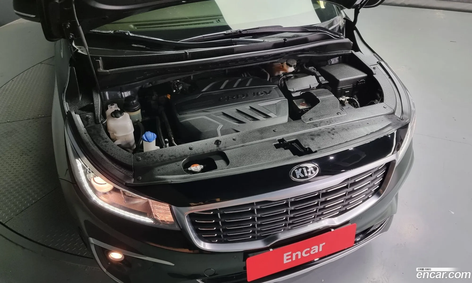 Kia The New Carnival 9-Seater Prestige - фотография 11823591
