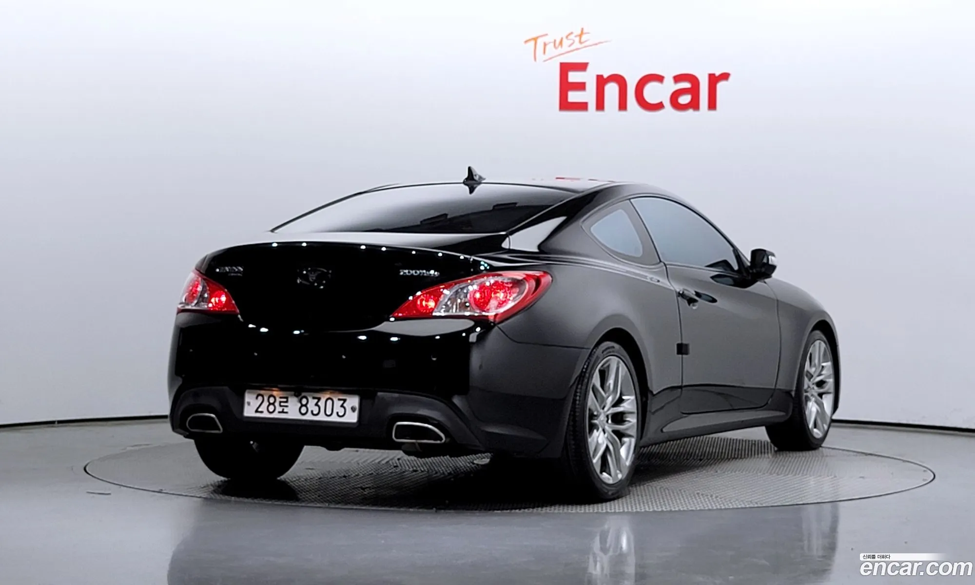 Hyundai Genesis I 200 Turbo D 2012 - фотография 18181554