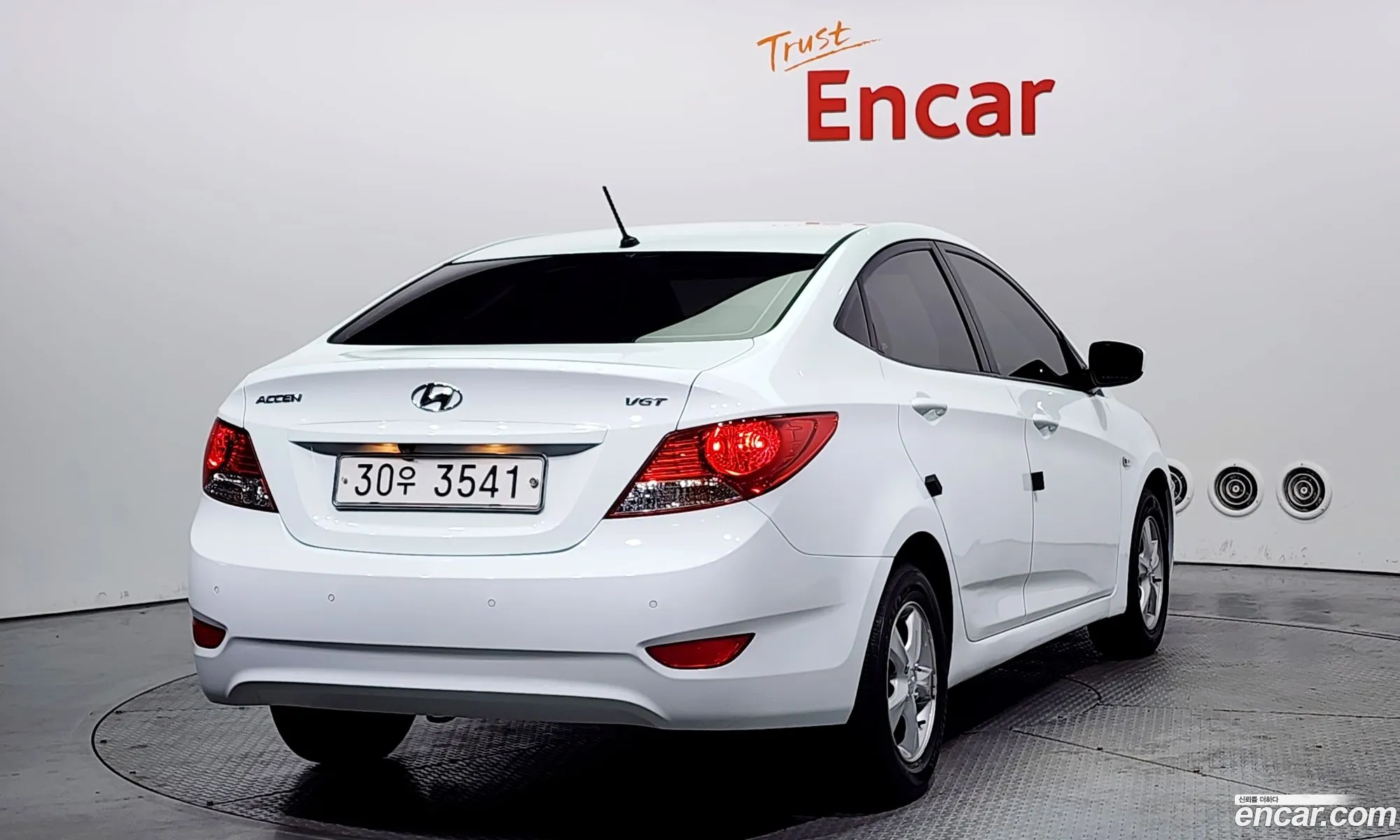 Hyundai Accent Iv Diesel 16 Vgt Smart 2015 - фотография 11791760