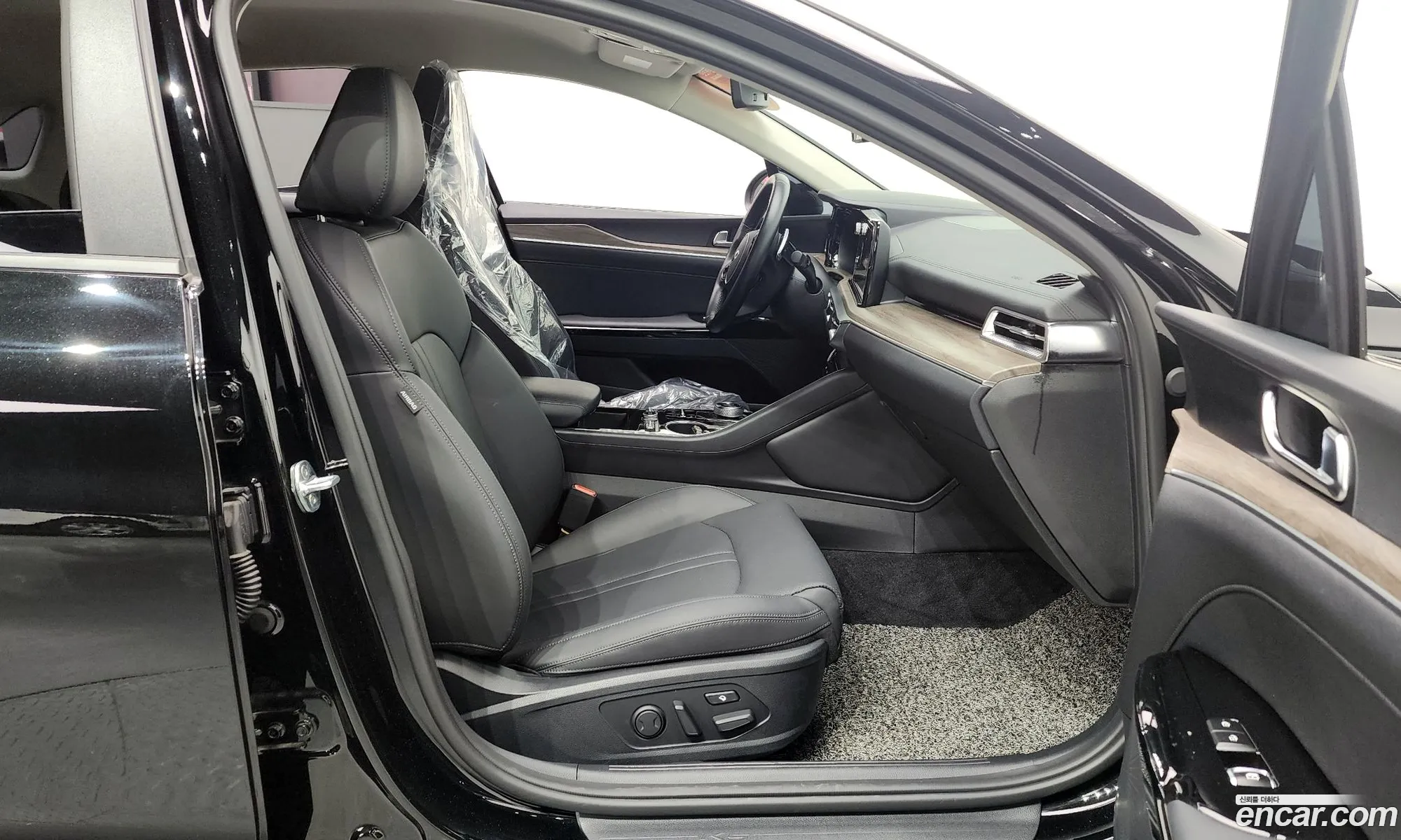 Korex Auto Trade - фотография 12522247