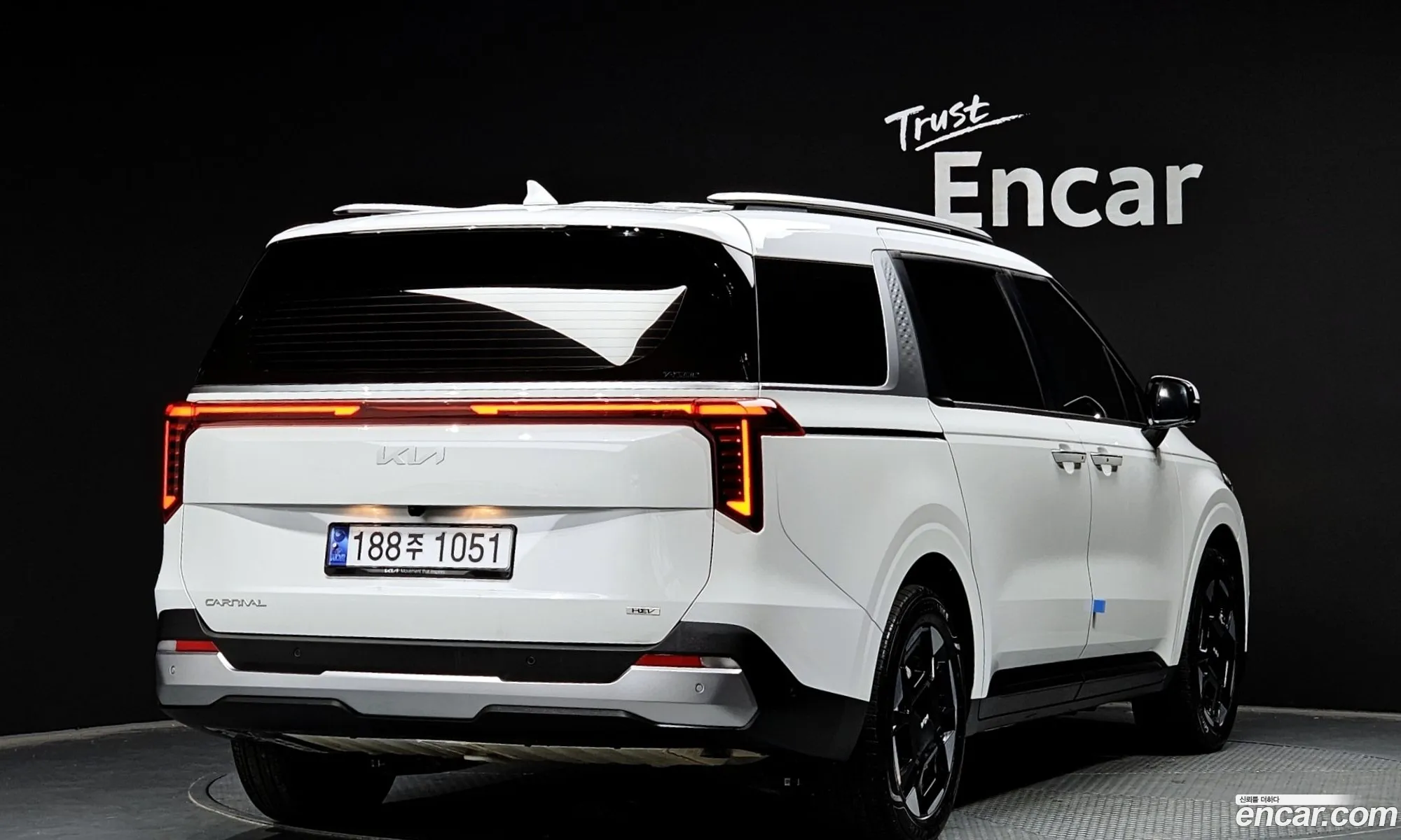 Kia Carnival Hev 9-Seater Prestige 2024 - фотография 12477743