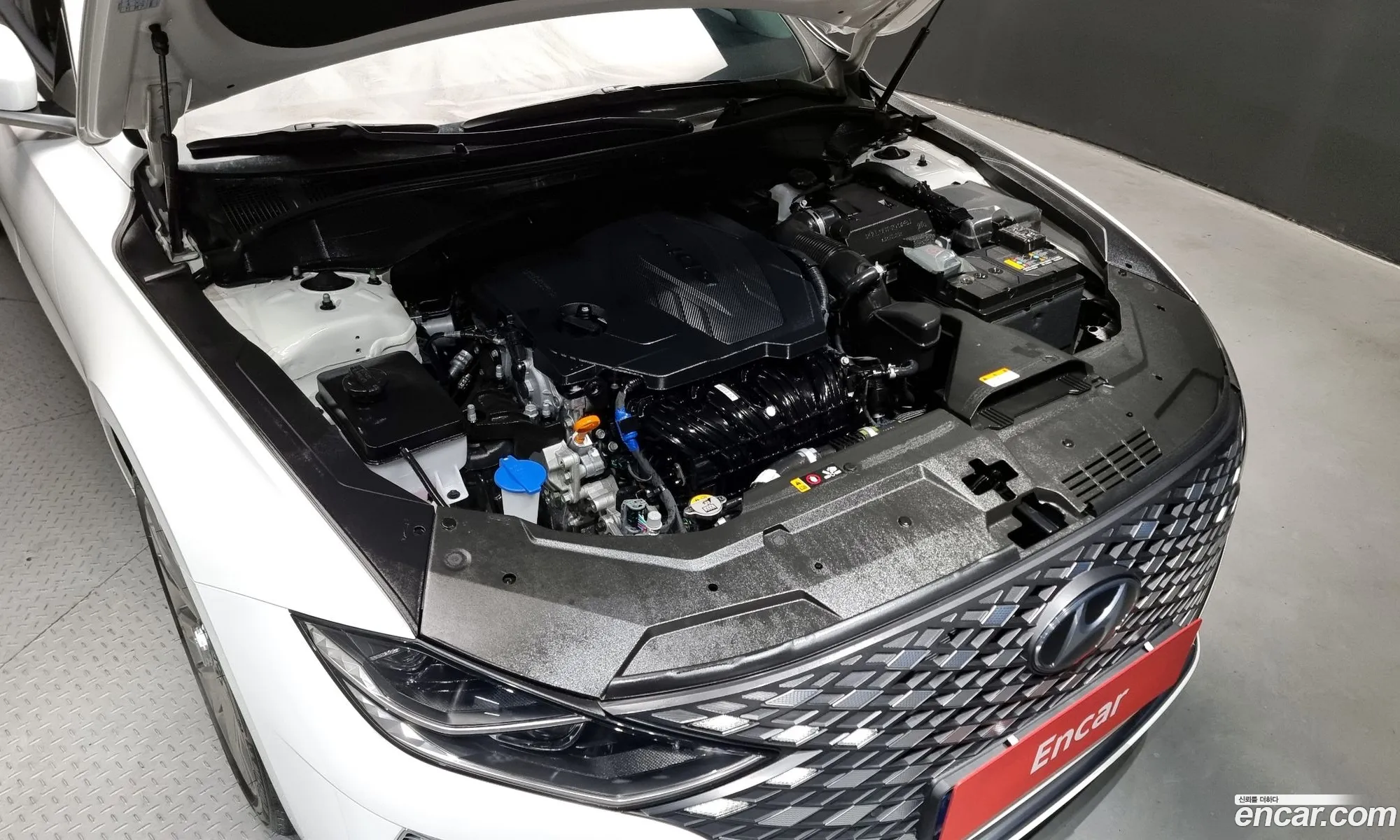 Hyundai Grandeur Vi 25 2022 - фотография 14539115
