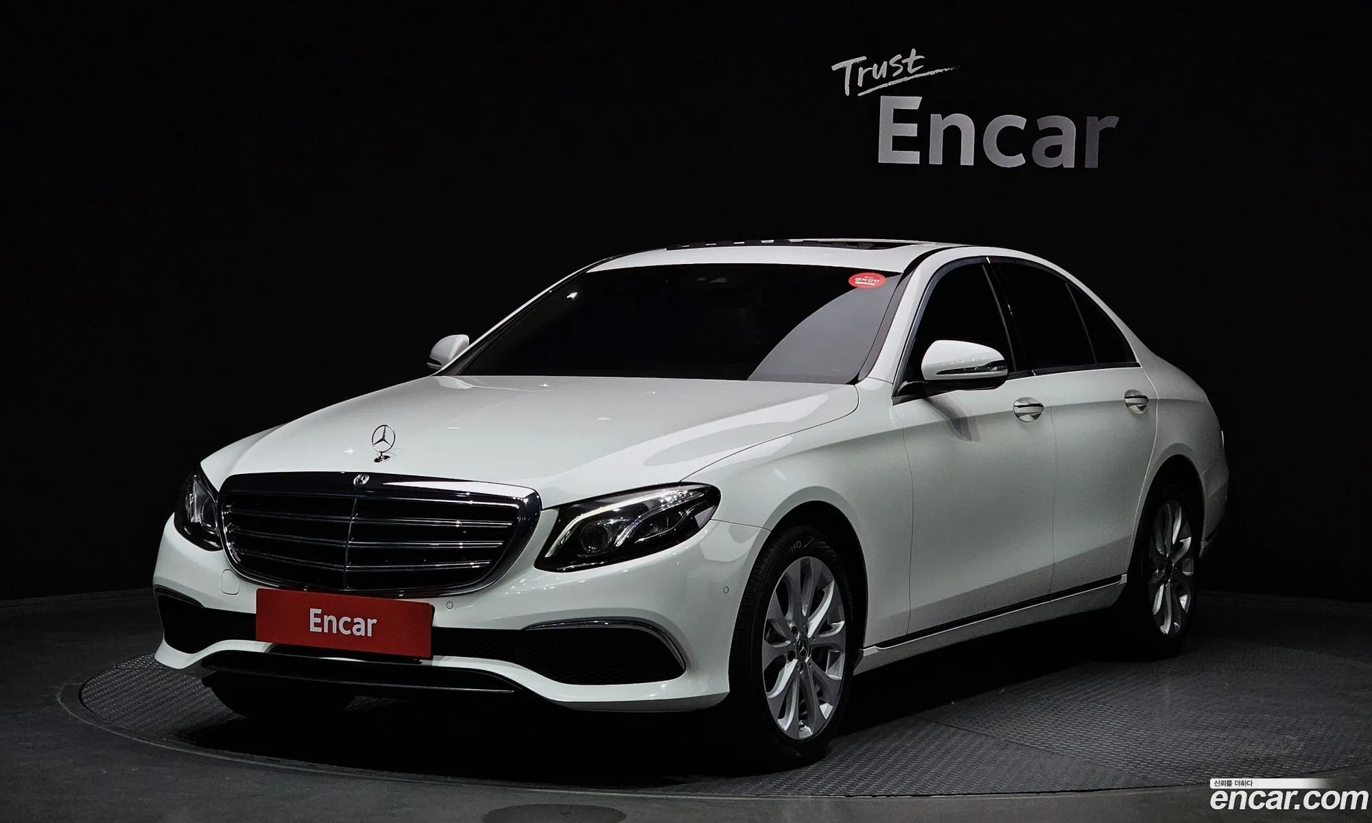 Mercedes-Benz E-Klasse V W213 S213 C238 E220D 4Matic Exclusive 2020 - фотография 12455567