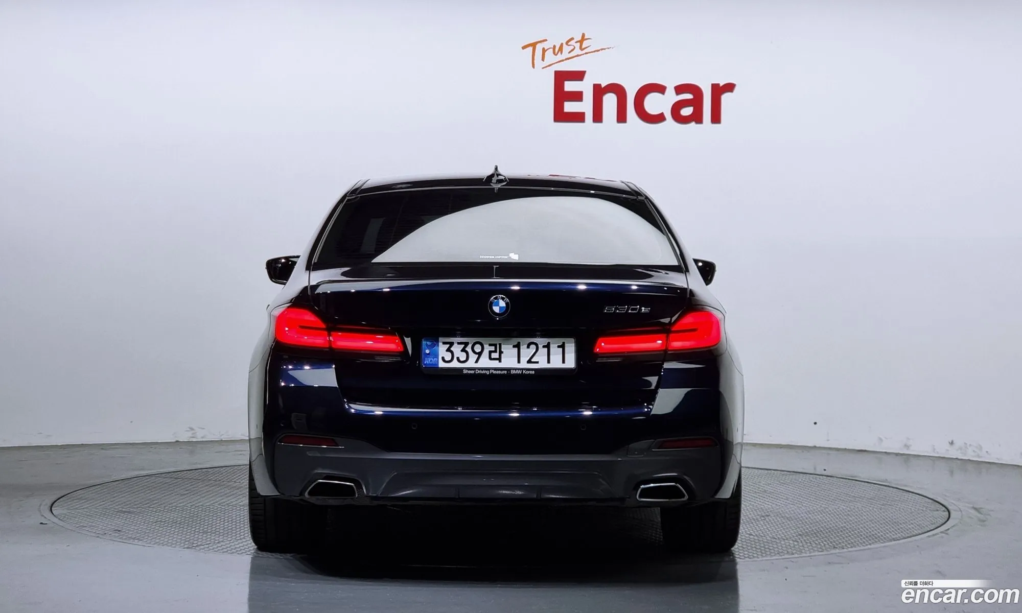 BMW 5 Series G30 530E M Sports - фотография 58758