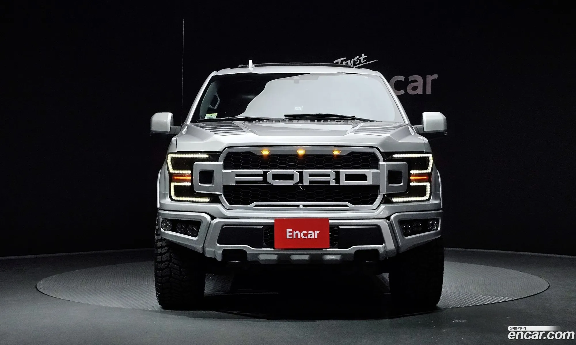 Ford F-150 Xiii 35L 2018 - фотография 14376498