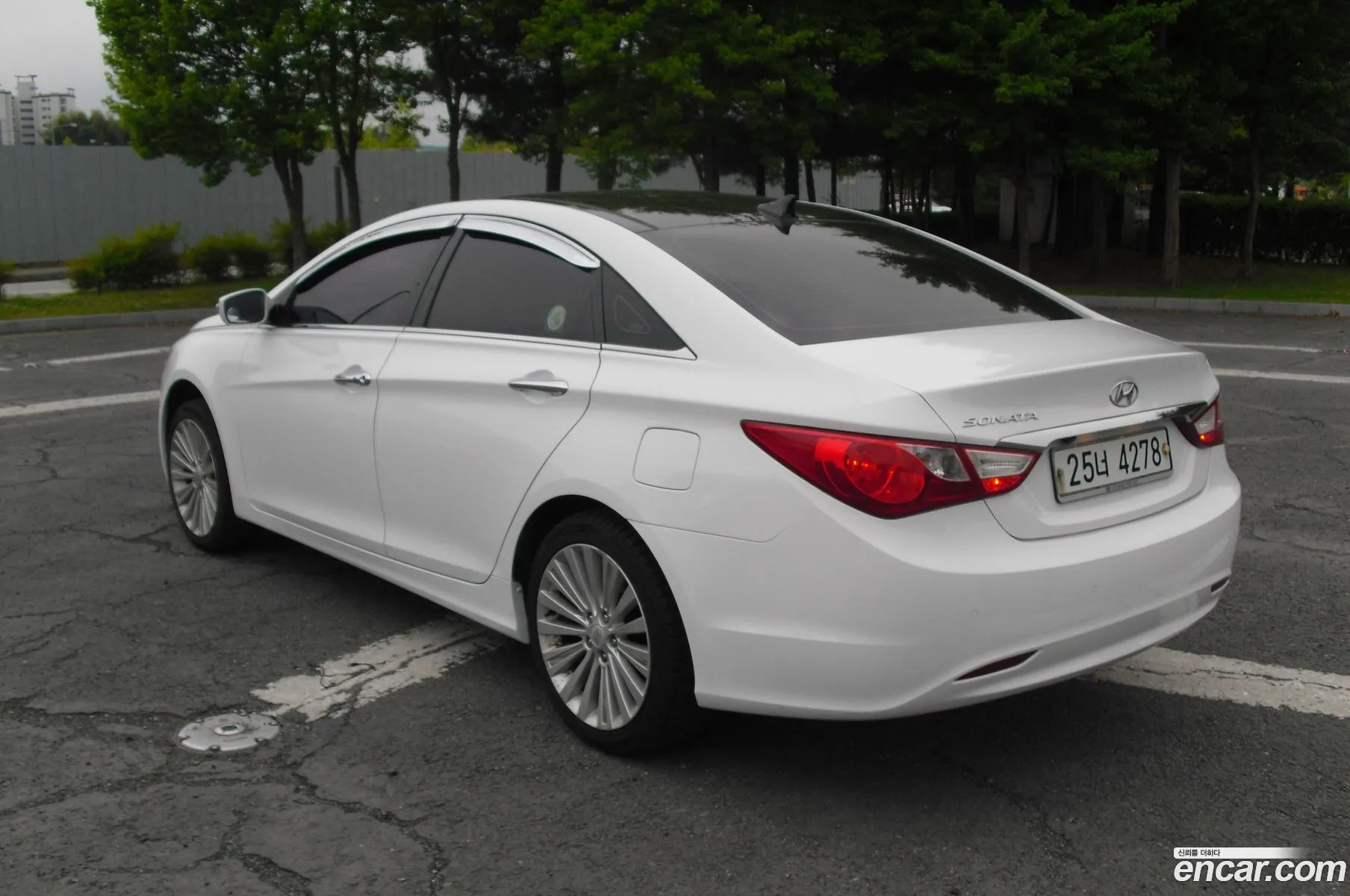 Hyundai Sonata Lpi Top 2011 - фотография 18595395