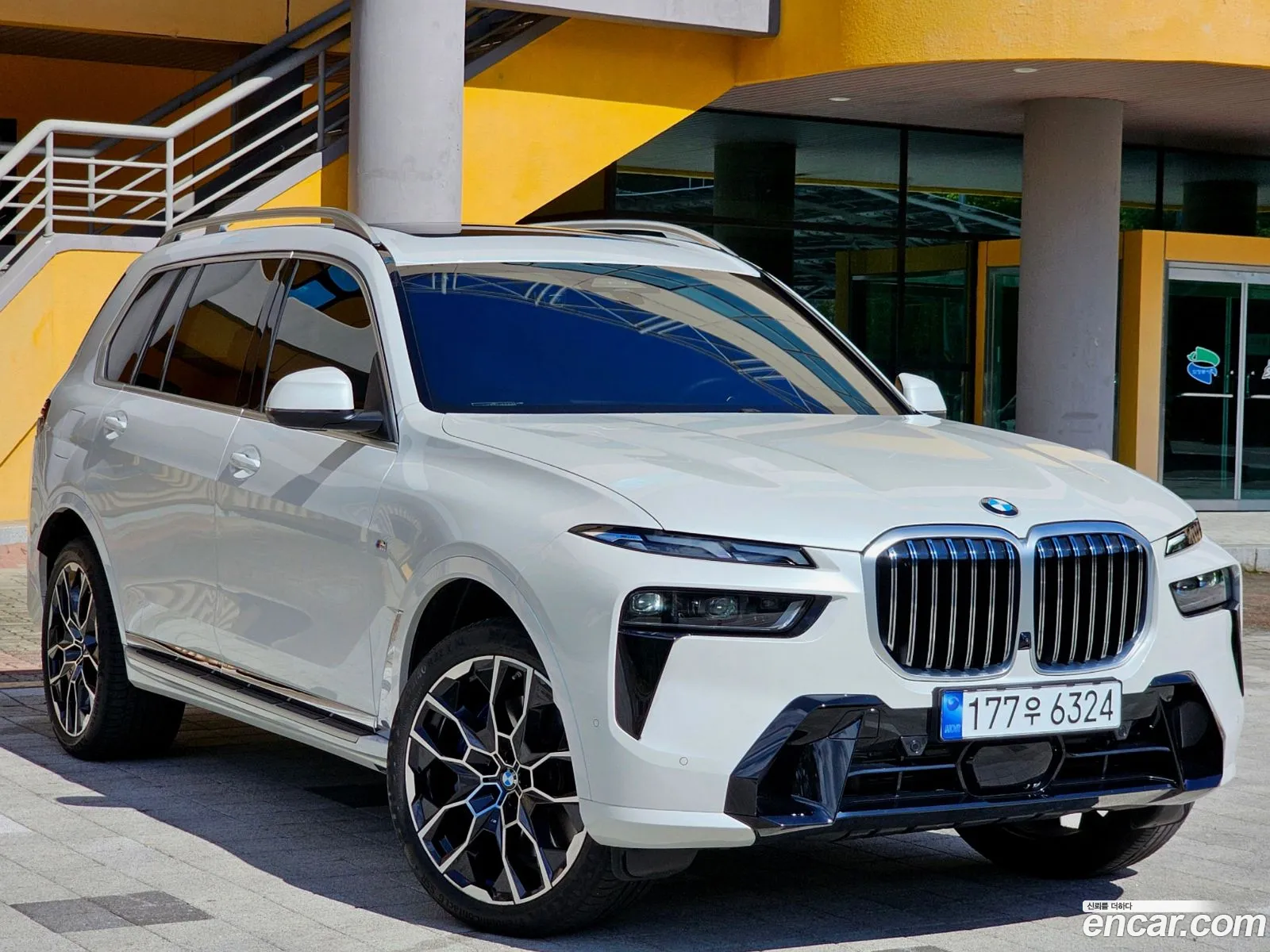 BMW X7 G07 ​​xDrive 40I M Sports 6-Seater - фотография 7626862