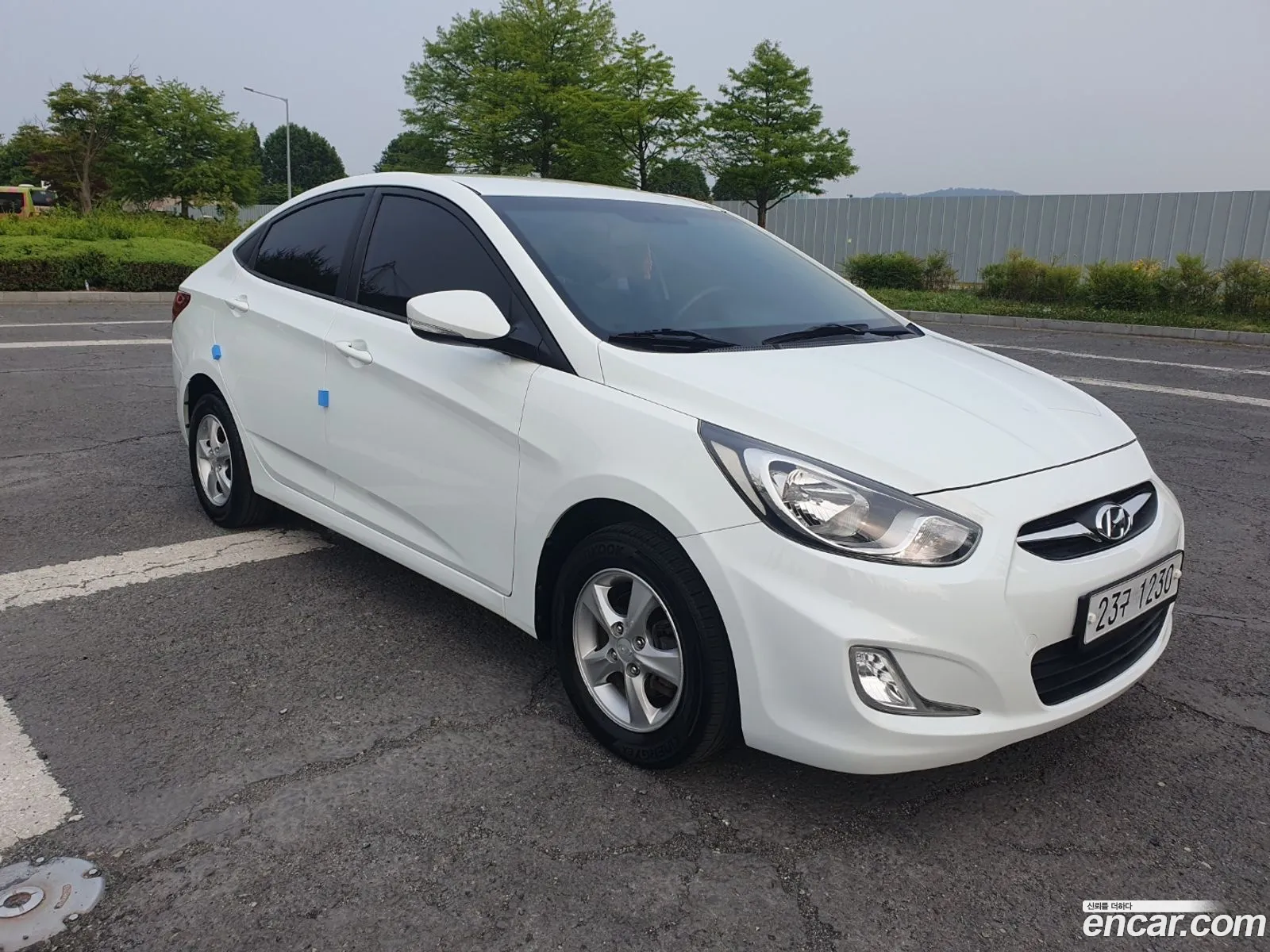 Hyundai Accent 14 Vvt Premier 2012 - фотография 18332404
