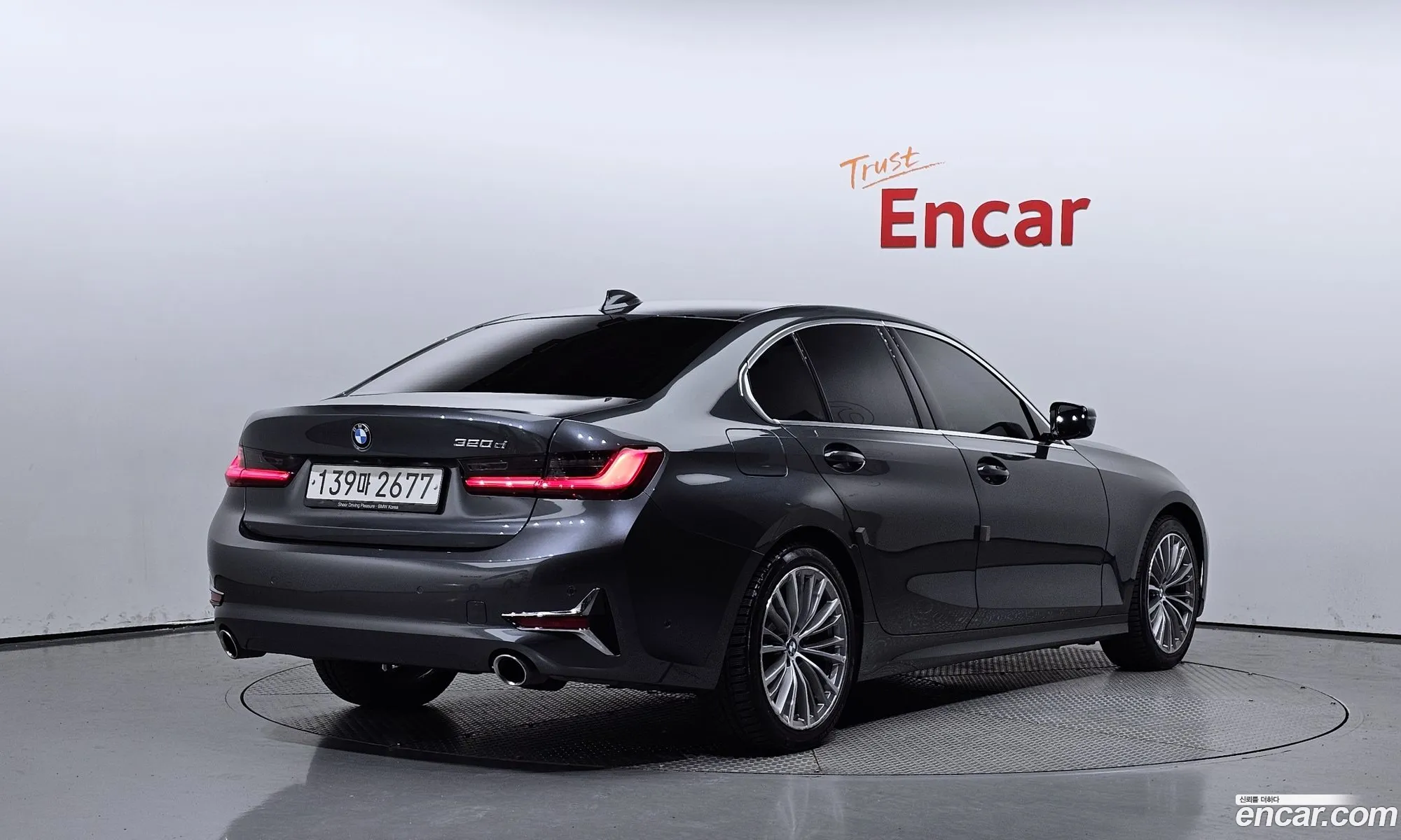BMW 3Er 320D Luxury 2019 - фотография 172185