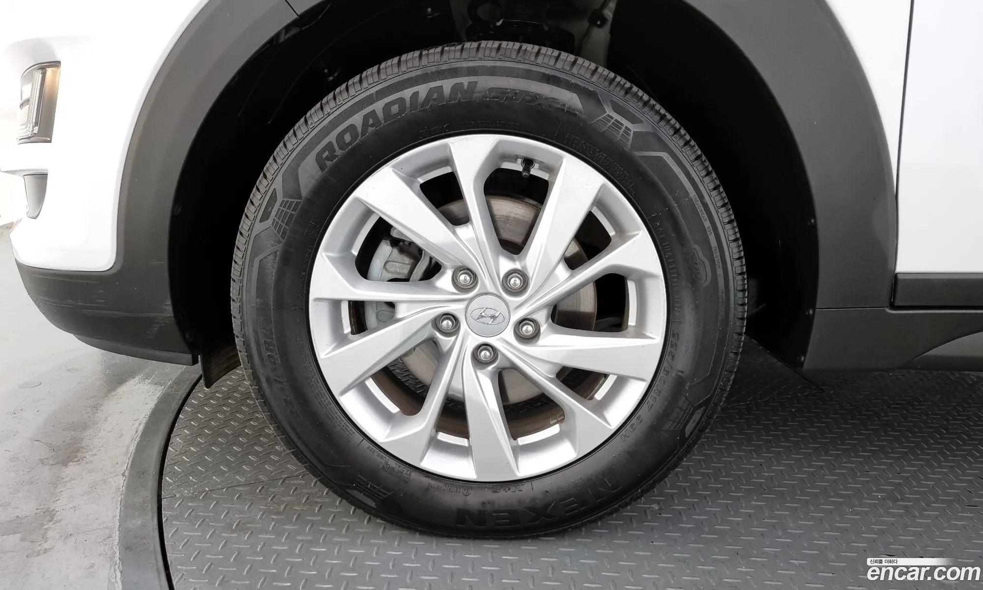 Hyundai Tucson Iii Diesel 16 2Wd 2019 - фотография 19174091