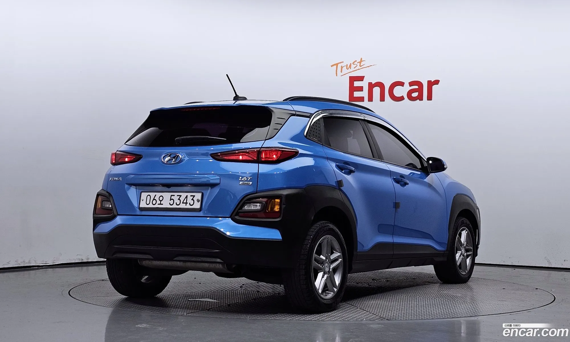 Hyundai Kona 16 Turbo 4Wd 2018 - фотография 15745978
